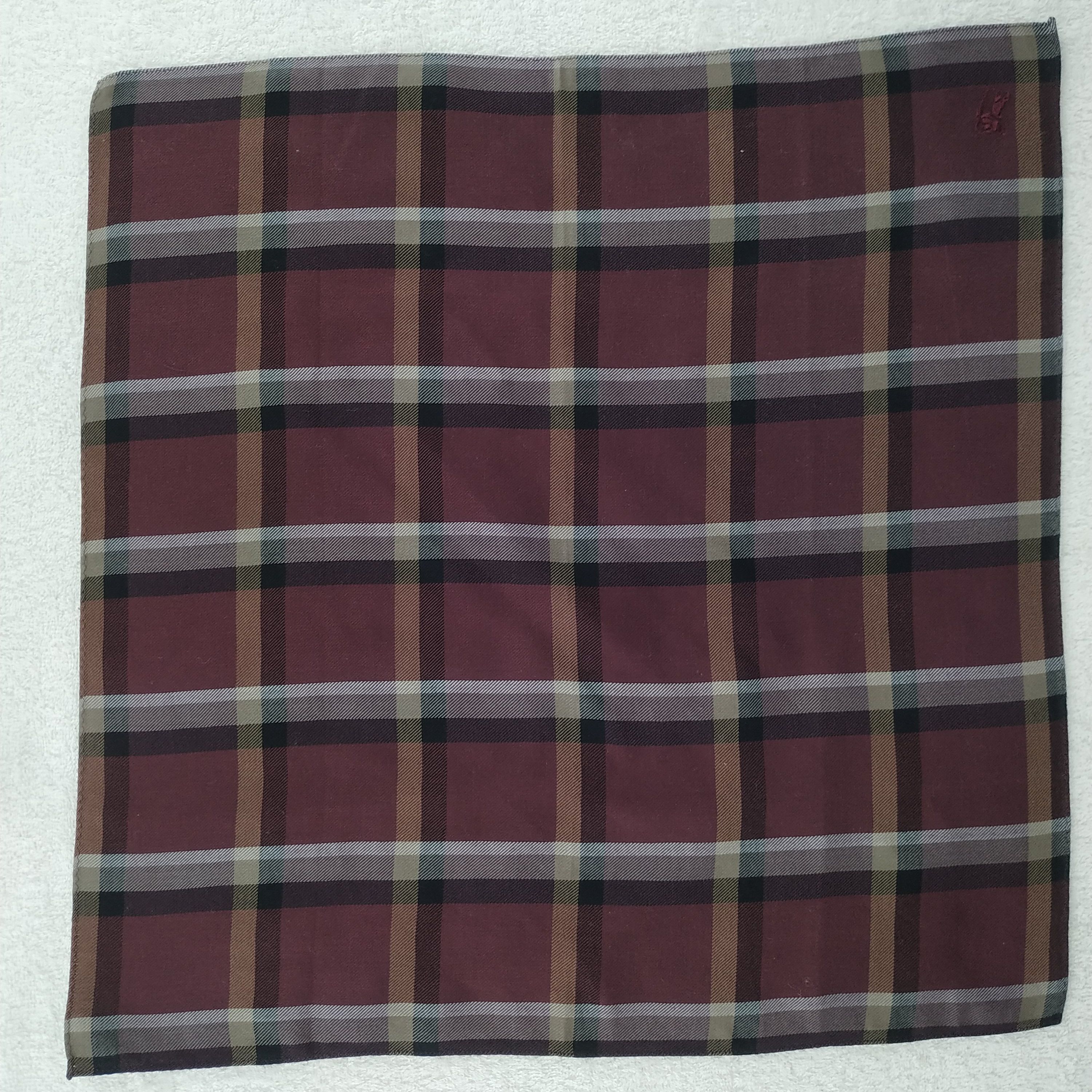 Burberry × Vintage Burberry Bandana / Handkerchief / Neckerchief - S012 Size ONE SIZE - 1 Thumbnail