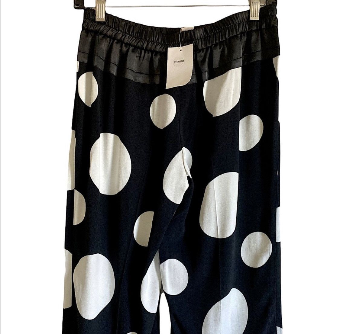 H&M H&M BLACK PLEATED POLKA DOT HIGH RISE PANTS Size 27" / US 4 / IT 40 - 6 Thumbnail