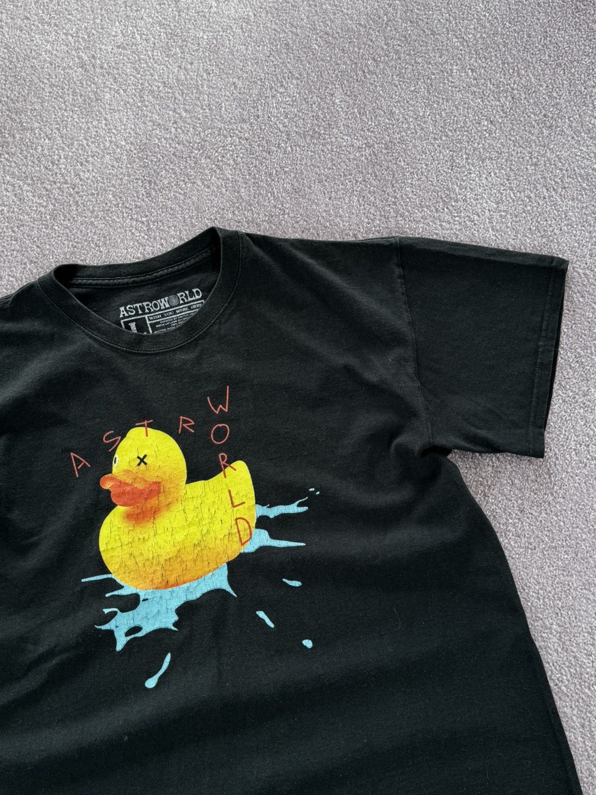 Travis Scott Astroworld 2019’s Travis Scott Streetwear T-Shirt Size US L / EU 52-54 / 3 - 6 Thumbnail