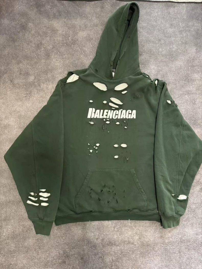 Balenciaga Balenciaga Green hole hoodie sweater Size US S / EU 44-46 / 1 - 1 Thumbnail