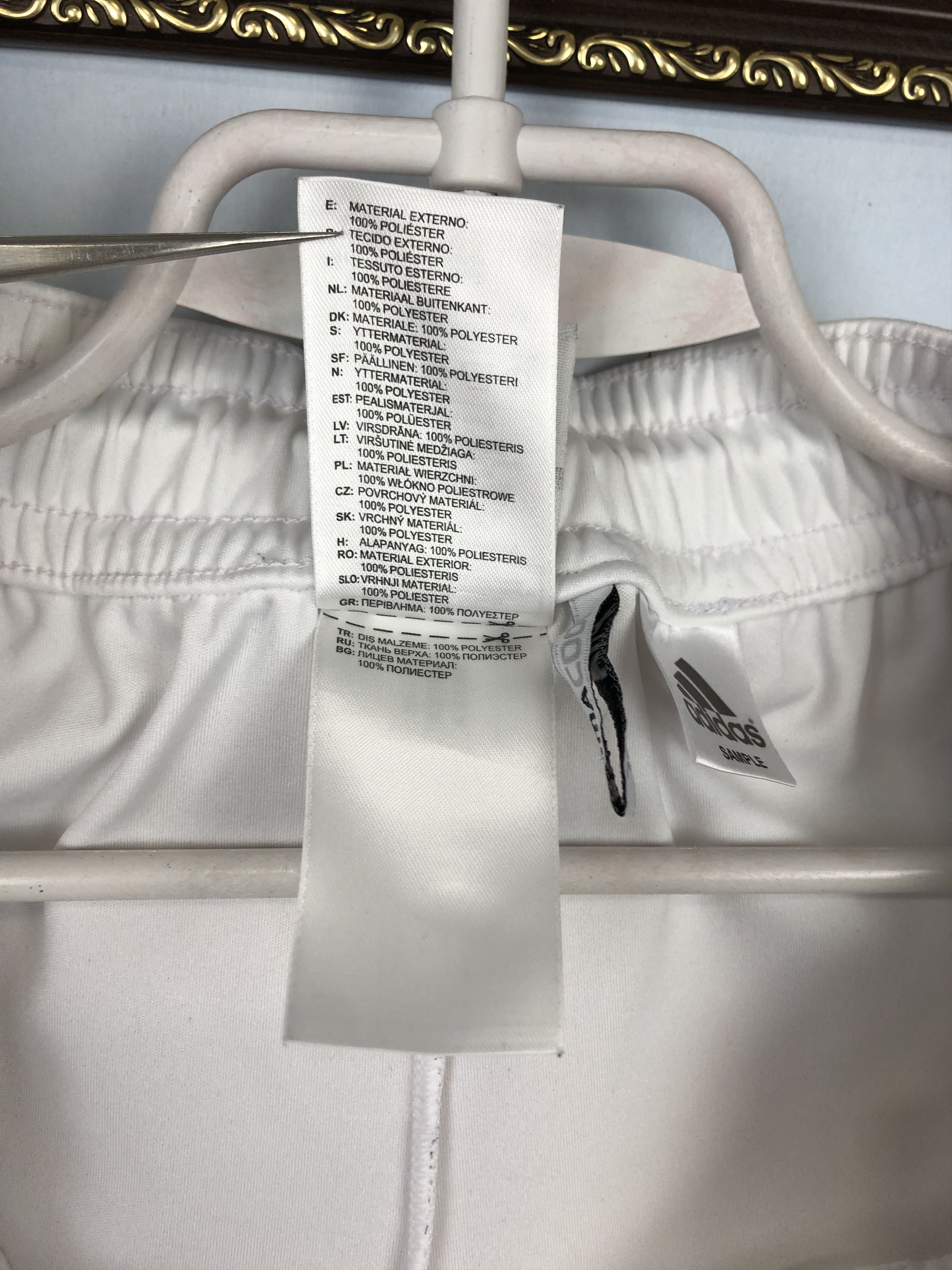 Adidas Vintage Adidas Real Madrid Football Shorts Soccer L Size US 34 / EU 50 - 7 Thumbnail