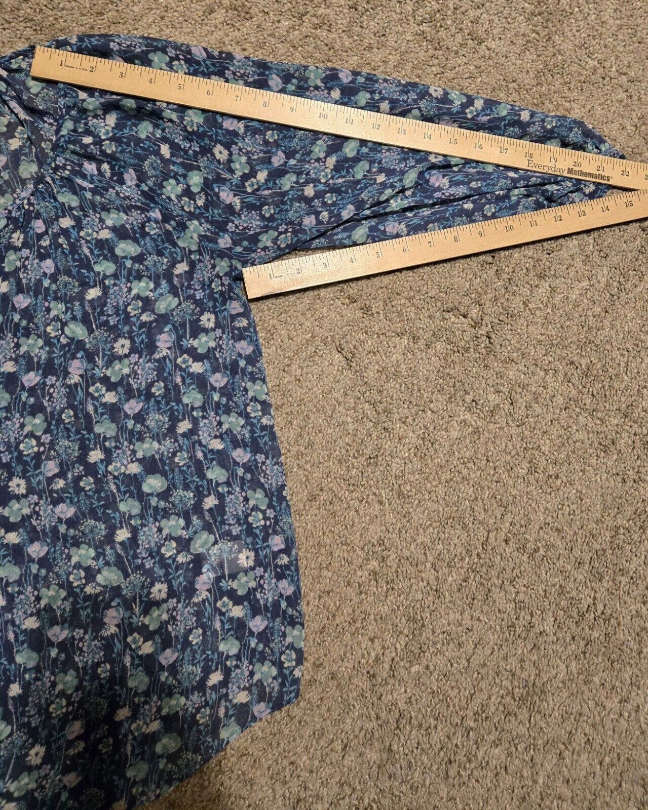 Designer Lauren Conrad Blouse Blue Floral 3/4 Sleeves Round Neck M Size M / US 6-8 / IT 42-44 - 3 Thumbnail
