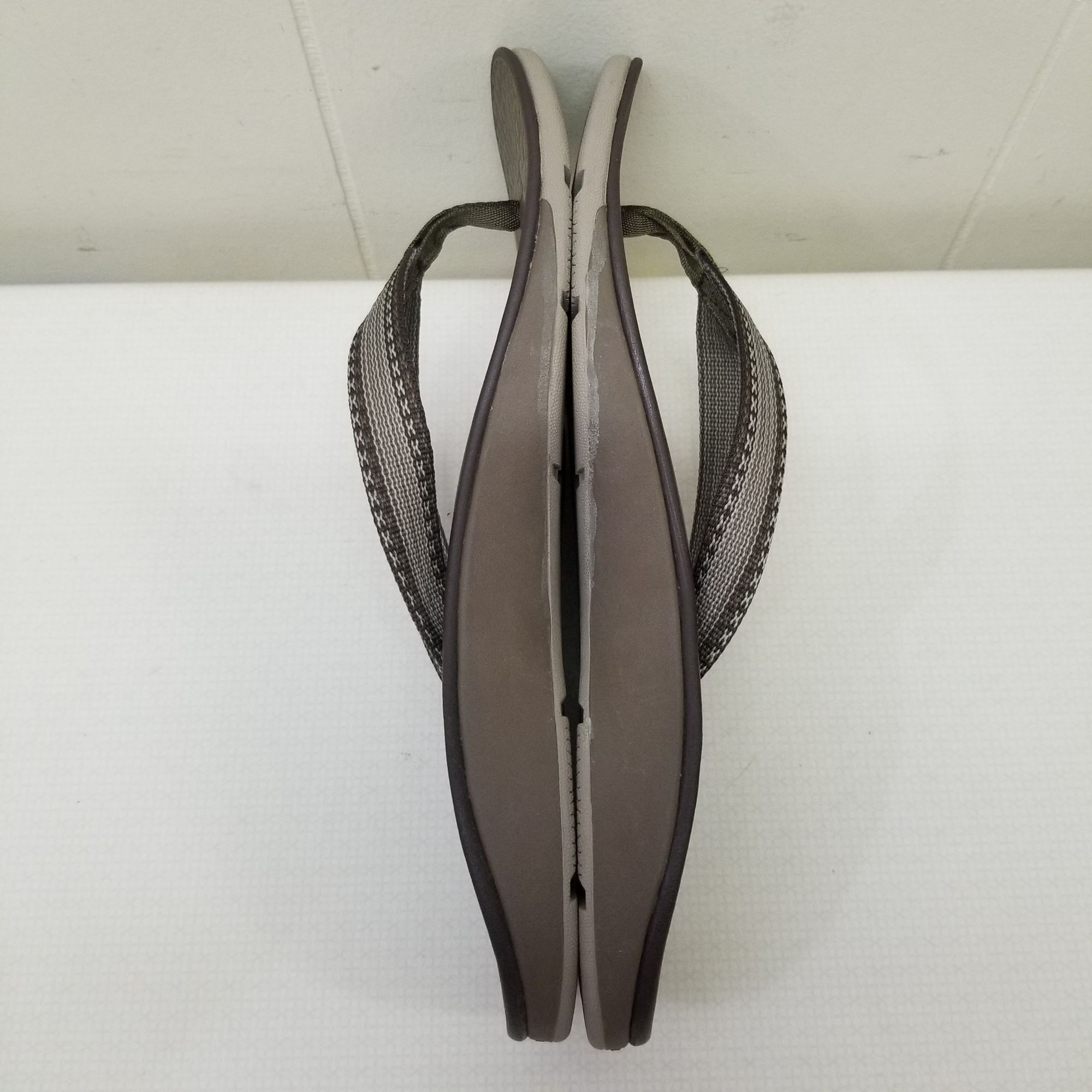 Chaco Chaco Classic Brown Tan Sandals Flip Flops 10 Comfort Walkin Size US 10 / IT 40 - 7 Thumbnail