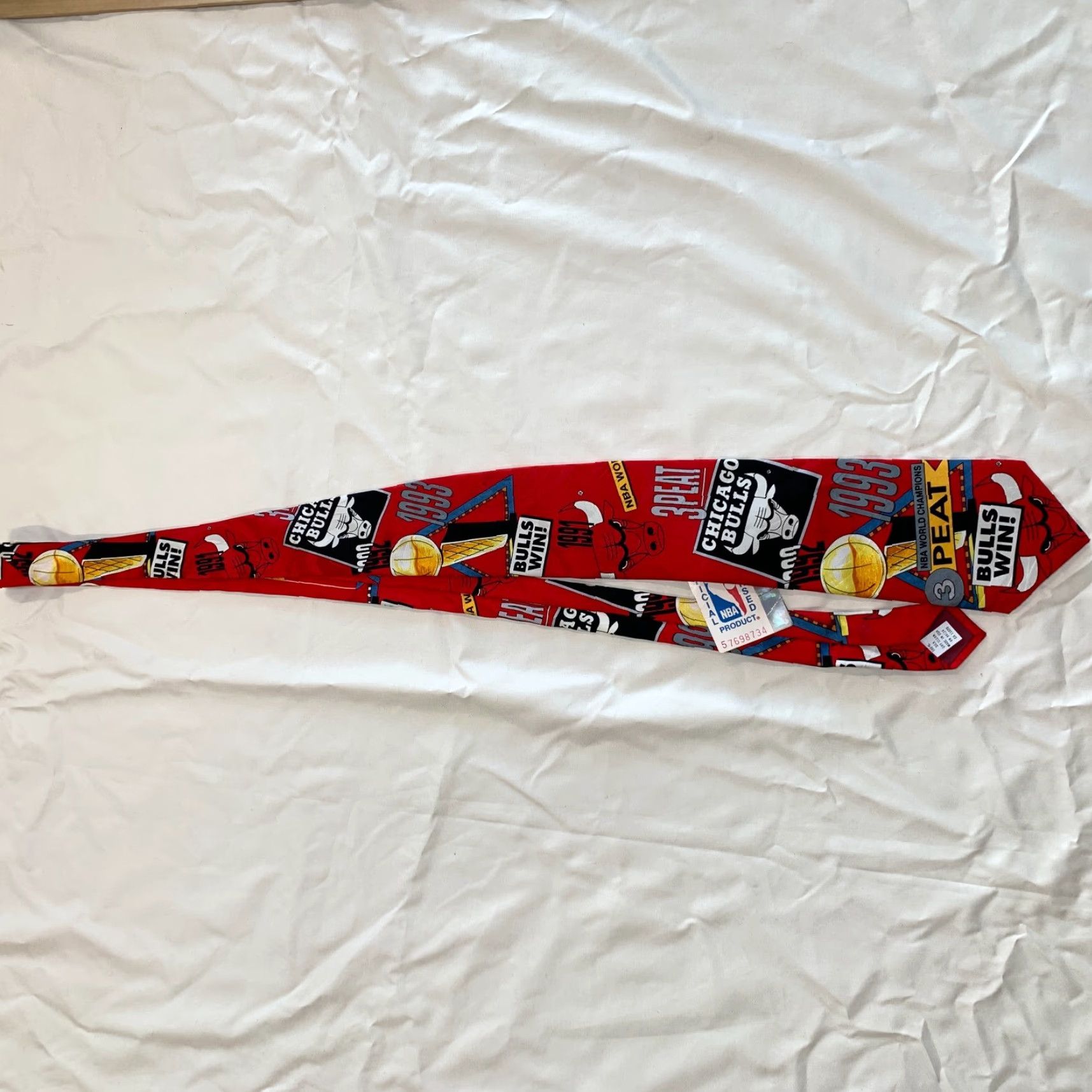 Vintage VINTAGE Chicago Bulls Tie Red 100% Silk Mens Made In USA NWT 3 Peat 90s RM Sport Silk Tie Size ONE SIZE - 3 Thumbnail