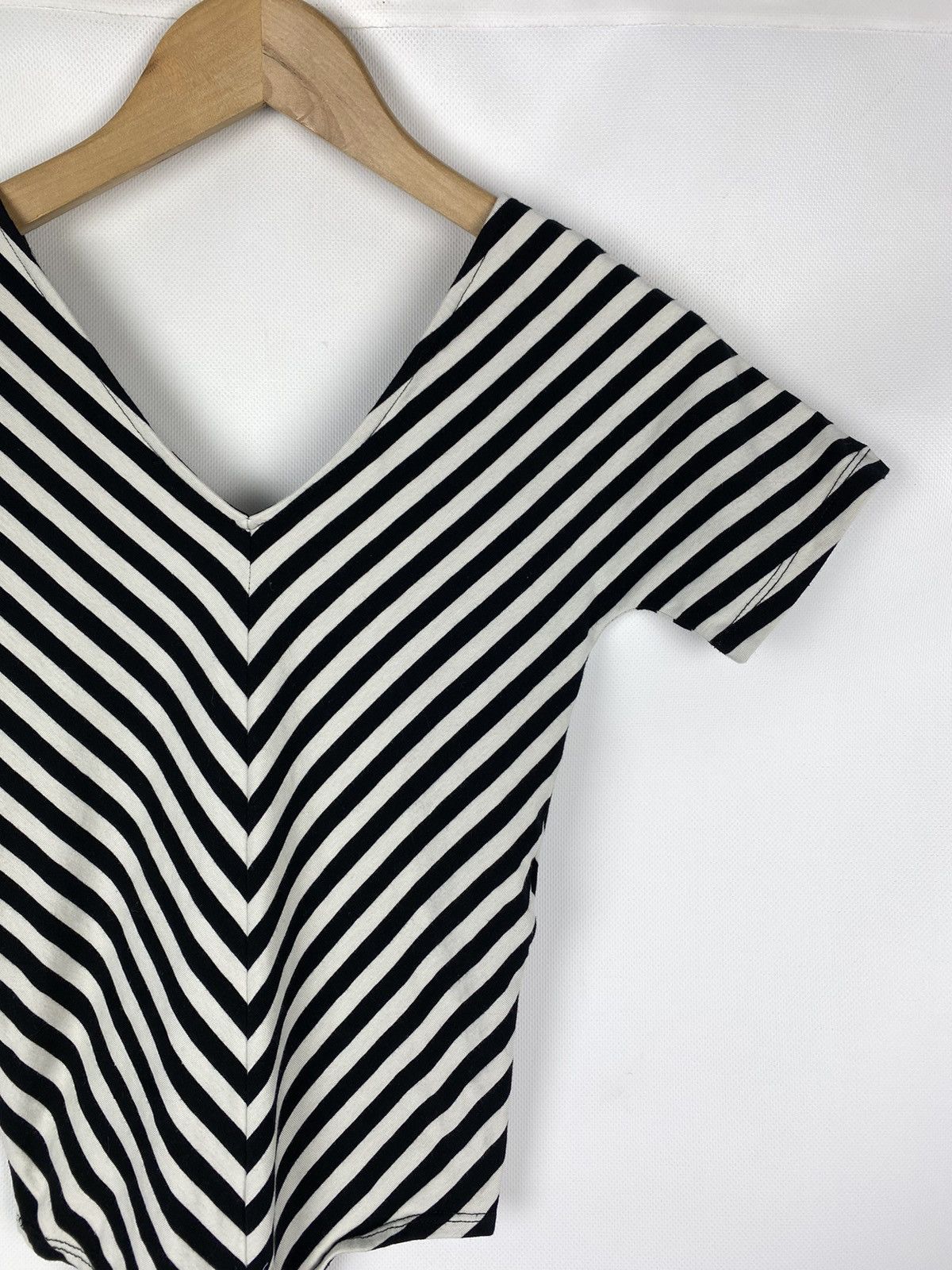Allsaints × Japanese Brand Allsaints Keavey Stripe SS Bodysuit T Shirt size XS Size XS / US 0-2 / IT 36-38 - 7 Thumbnail