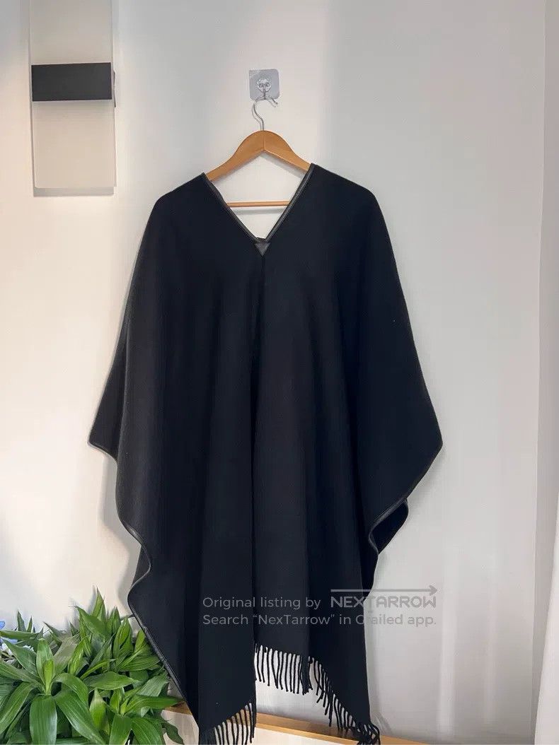 Hermes Hermes size 128*167cm Black cashmere Kelly cape Size M / US 6-8 / IT 42-44 - 2 Thumbnail