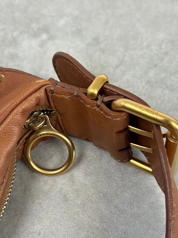 Fendi 2000s Fendi Brown Leather Scalloped Detail Shoulder Bag Size ONE SIZE - 8 Thumbnail