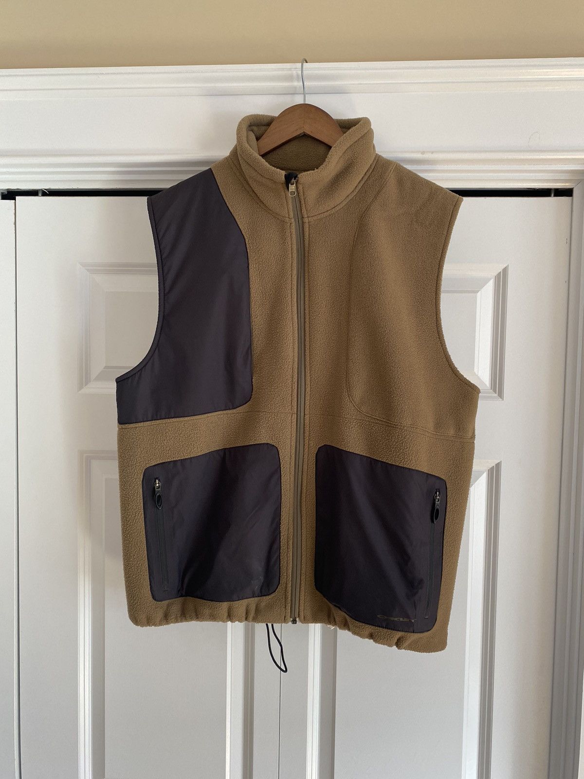 Oakley 00’s Oakley Tech Vest Size US L / EU 52-54 / 3 - 2 Thumbnail