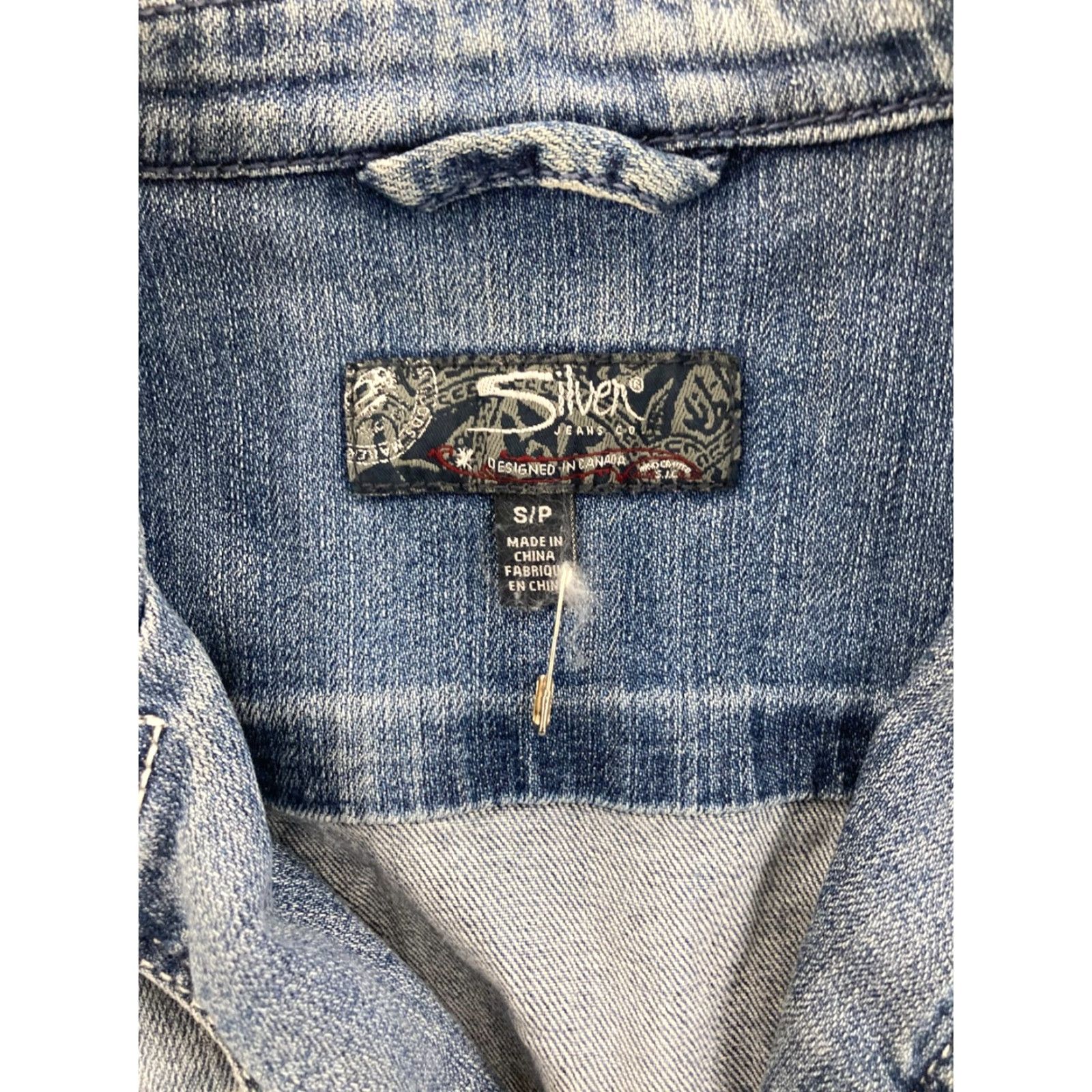 Denime VINTAGE Silver Jeans Denim Jacket Womens Small Blue Stretch Patchwork Trucker Size 28" / US 6 / IT 42 - 6 Thumbnail