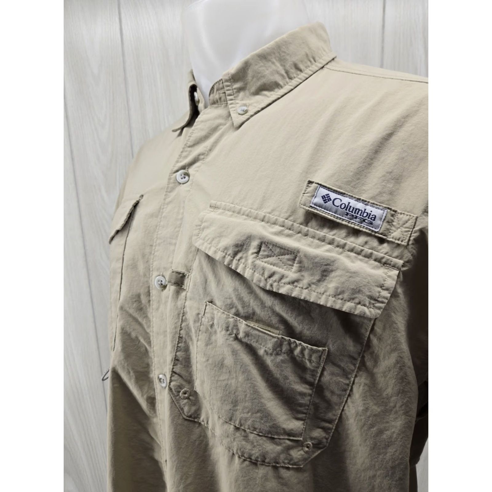 Vintage Columbia PFG Mens XL Long Sleeve Fishing Shirt Tan Khaki Omni-Shade Vented #1 Shirt Adults Regular Mens Bendable Breathable Pockets Size US XL / EU 56 / 4 - 5 Thumbnail