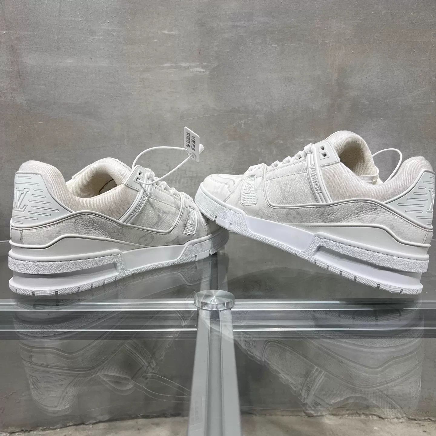 Louis Vuitton LV Trainer White Monogram Allover UK7.5/41.5 YH26549 Size US 8.5 / EU 41-42 - 5 Thumbnail