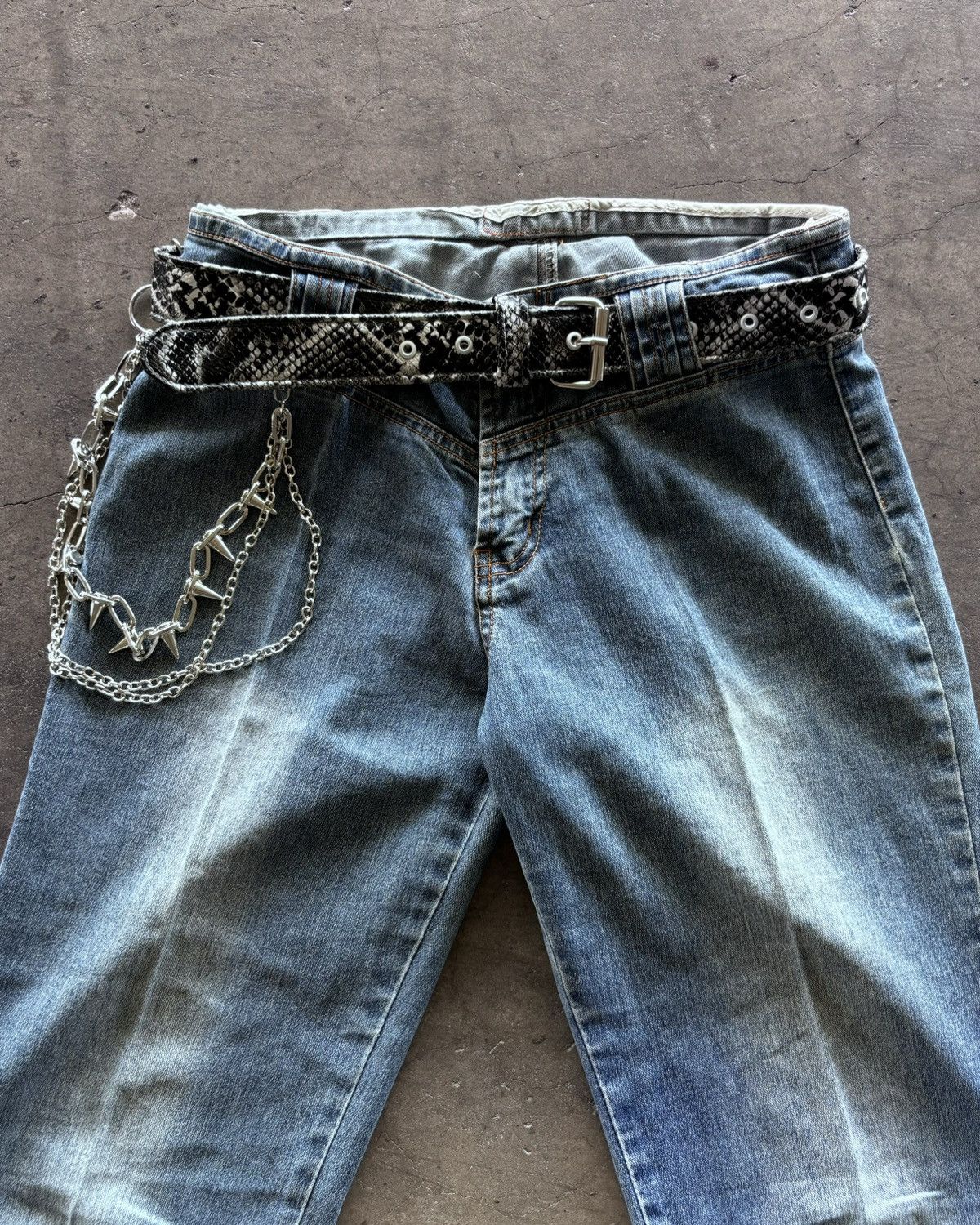 If Six Was Nine × Japanese Brand × Le Grande Bleu (L.G.B.) Ifsixwasnine Lgb Style Washed Blue Flared Denim Pants Size US 27 - 3 Thumbnail