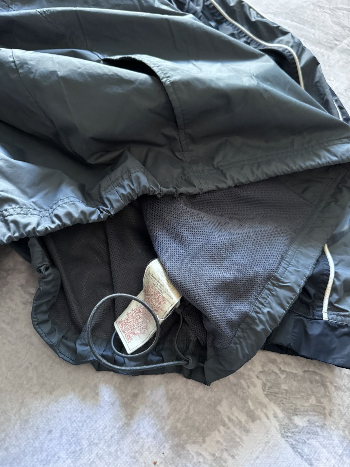 Nike × Vintage 00s Nike Vintage Nylon Hooded Light Jacket Drill Size US XL / EU 56 / 4 - 7 Thumbnail