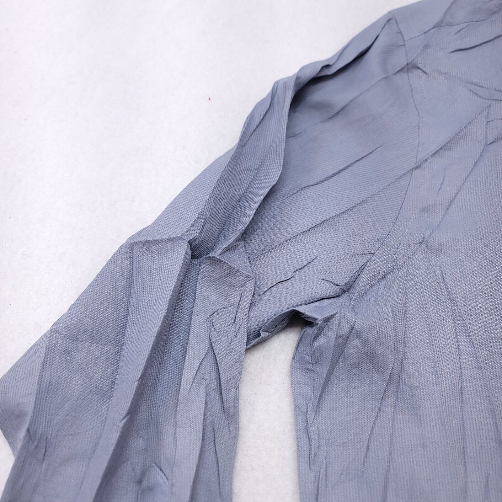 Van Heusen Van Heusen Casual Button Up Shirt Mens Size 18 34/35 Gray Size US M / EU 48-50 / 2 - 4 Thumbnail