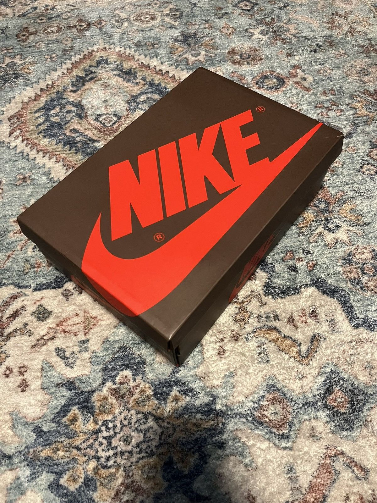 Nike × Travis Scott Travis Scott Jordan 1 Low “Mocha” Size US 8.5 / EU 41-42 - 7 Thumbnail