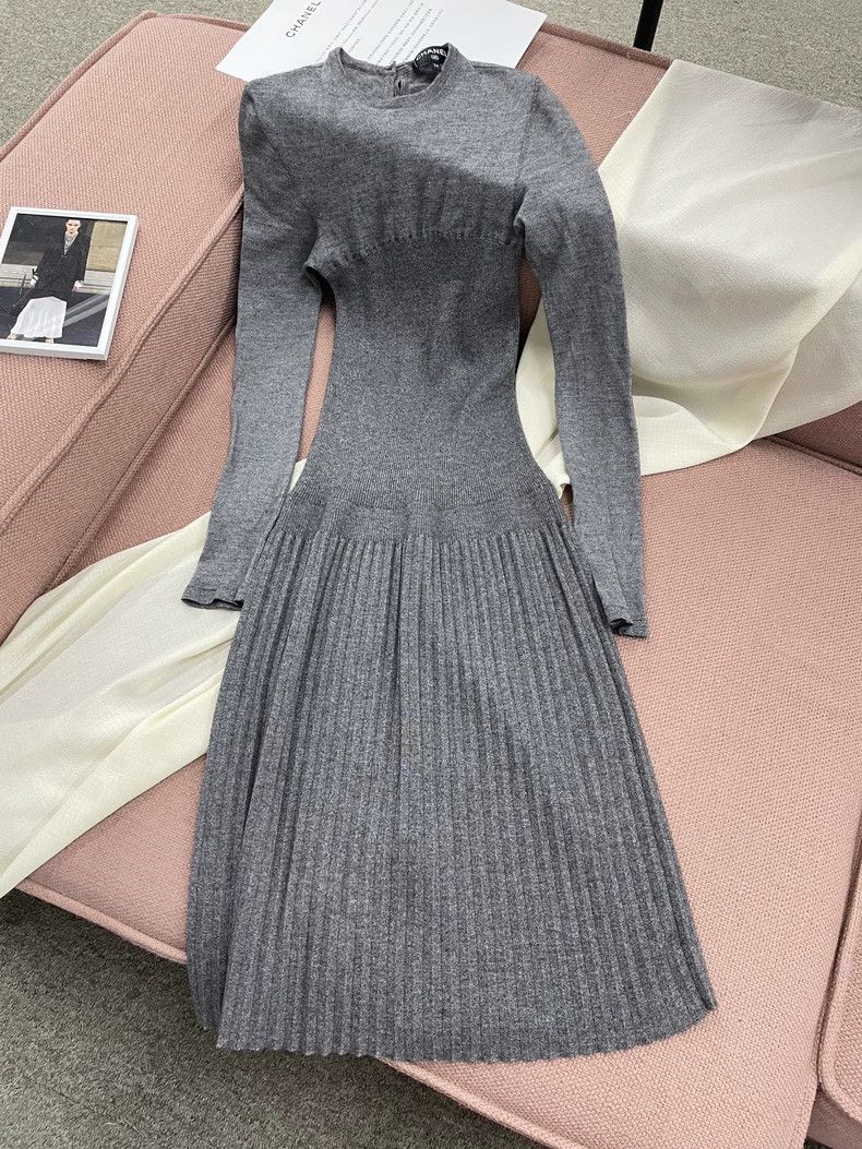 Chanel 16B Gray Knit Dress - dmc