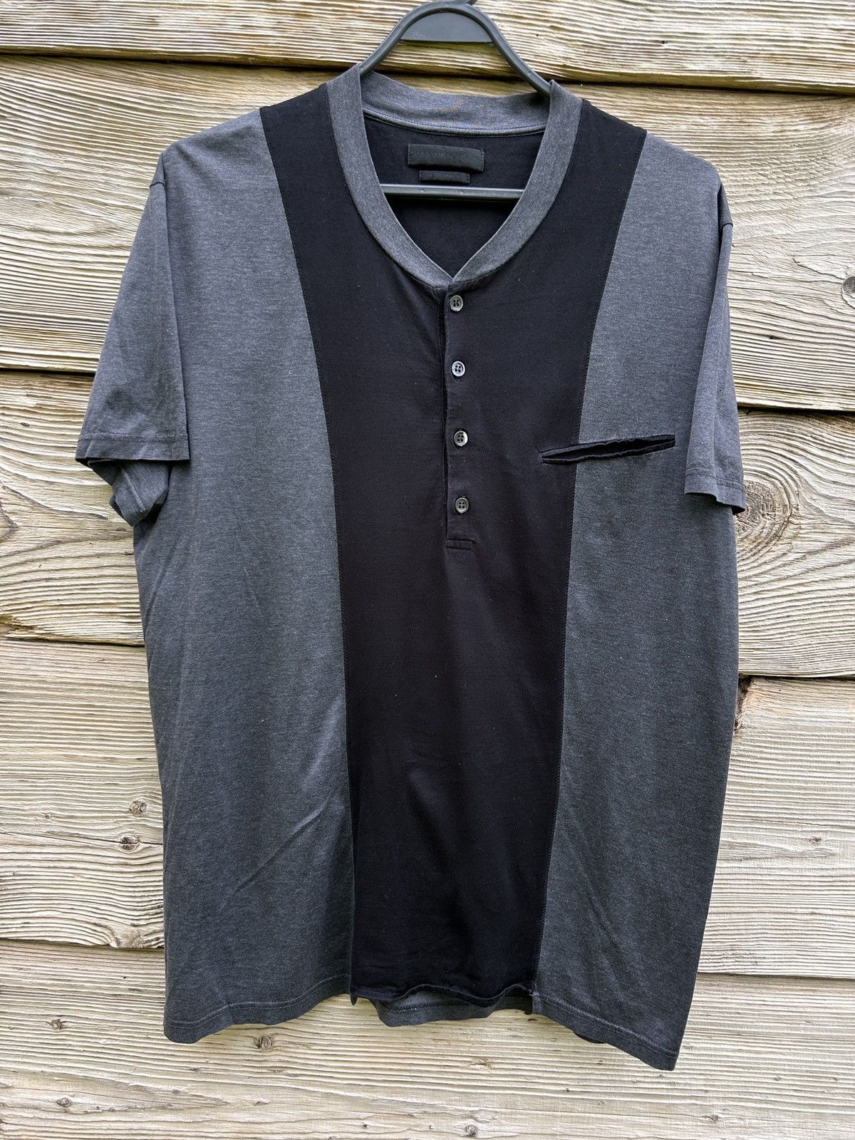 Alexander McQueen Alexander Mcqueen 2015 Small Pocket Short Sleeve MCQ T-Shirt Size US L / EU 52-54 / 3 - 1 Thumbnail