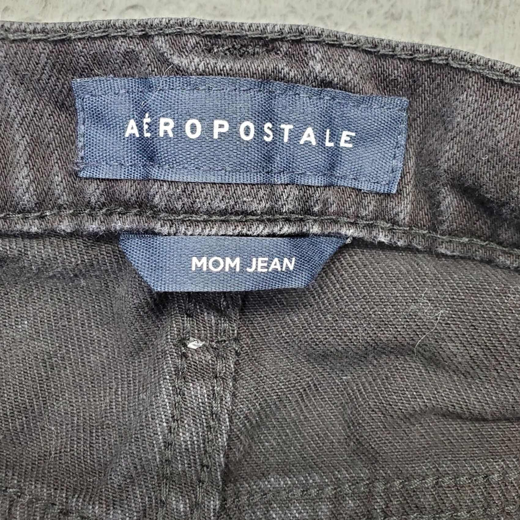 Vintage Aéropostale Mom Jeans Women's 6 Black Denim Distressed Comfort Fit Straight Leg Jeans Womens Size 6 Black Distressed Comfort Fit Straight Leg Size 28" / US 6 / IT 42 - 6 Thumbnail