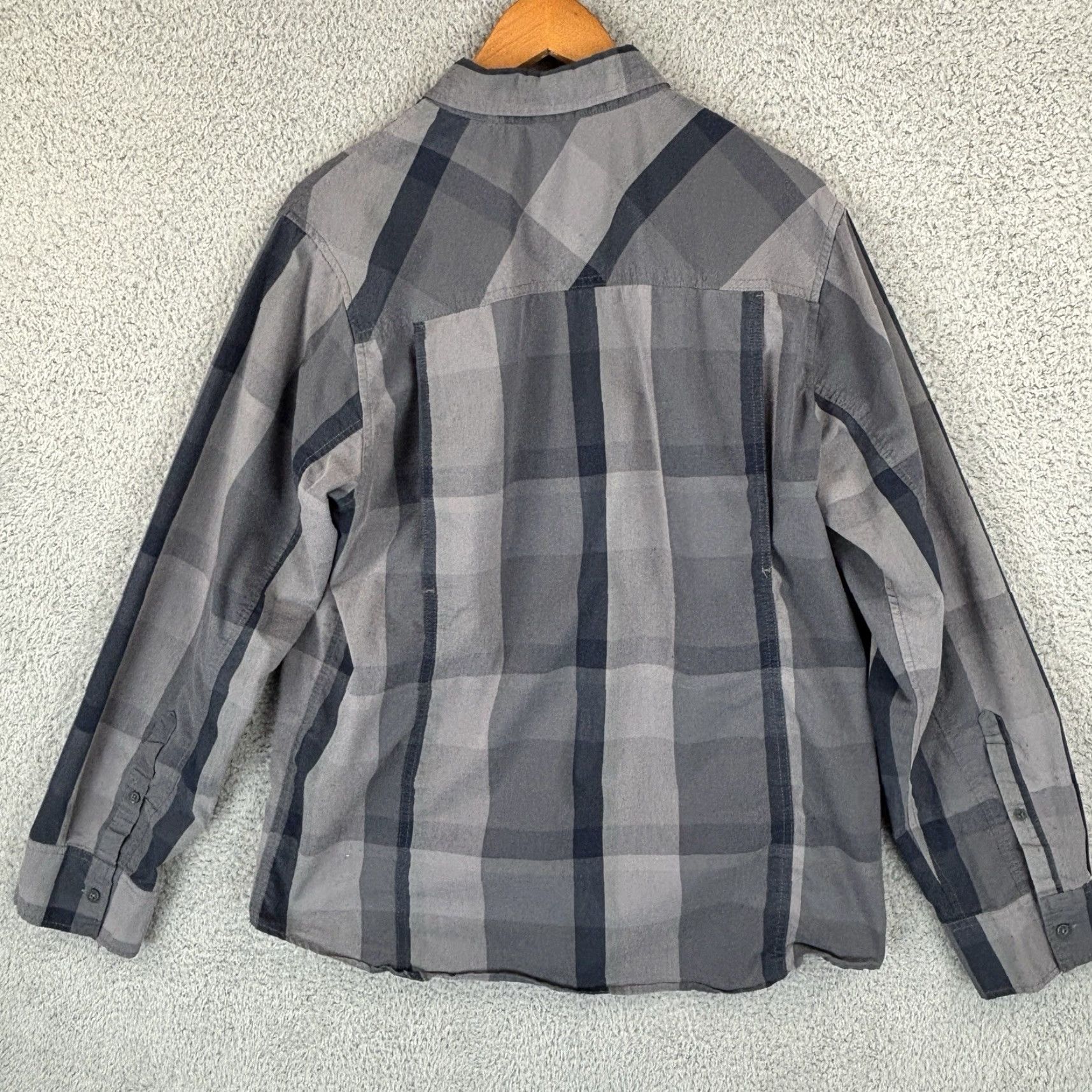 Vintage Red Bull Shirt Mens Large Gray Plaid Button-Down Long Sleeve Size US L / EU 52-54 / 3 - 6 Thumbnail