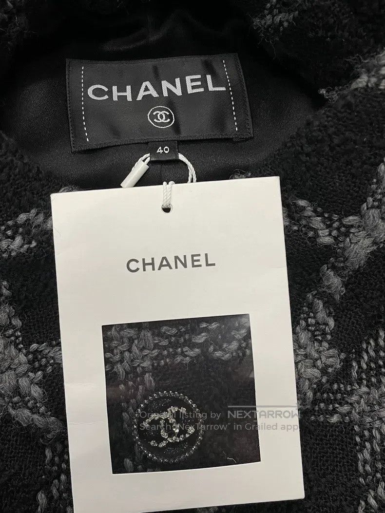 Chanel Chanel 22K gray black plaid four-pocket jacket Size S / US 4 / IT 40 - 4 Thumbnail