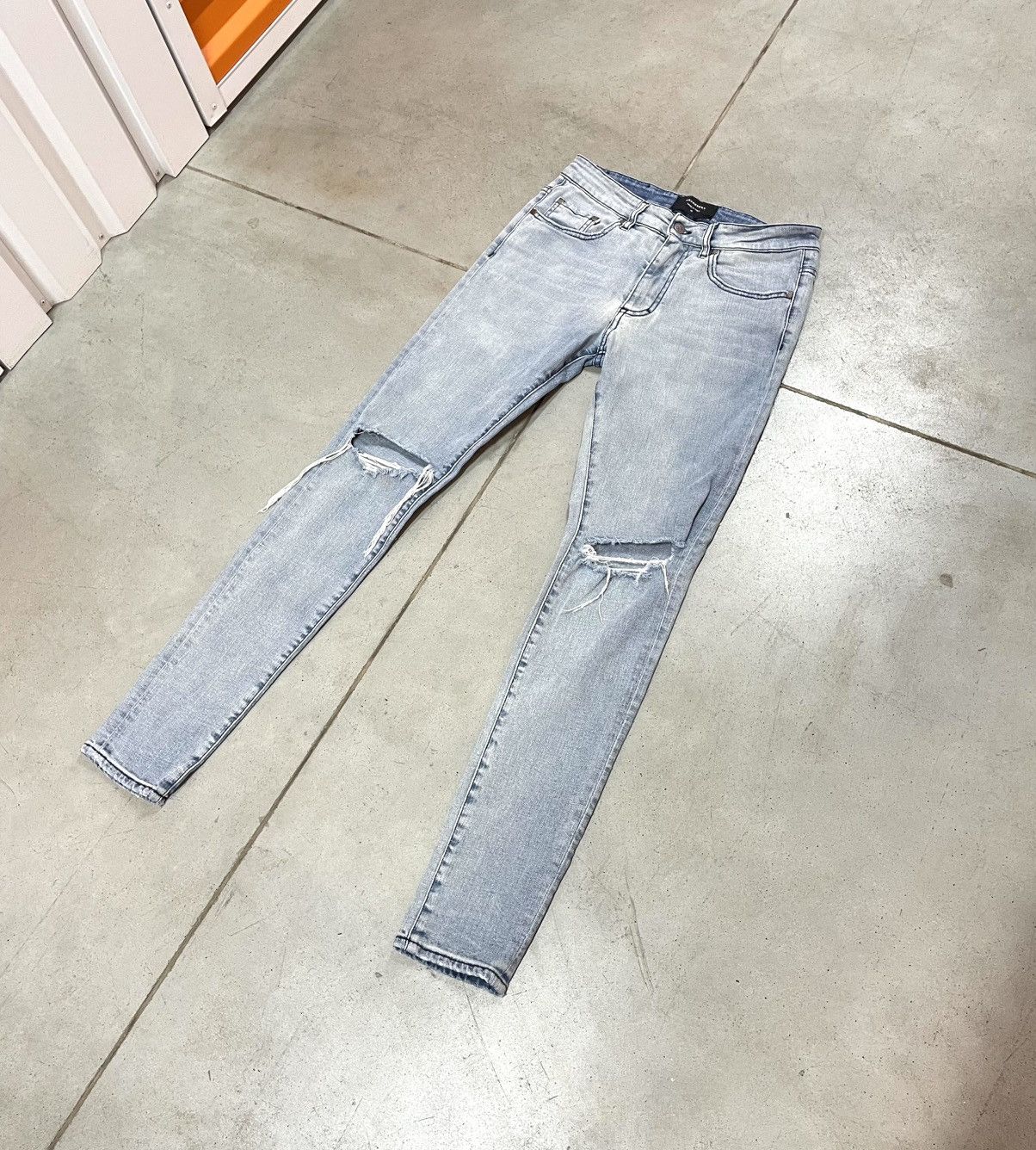 Represent Clo. Vintage Represent Distressed Jeans made in Italy Size US 30 / EU 46 - 2 Thumbnail