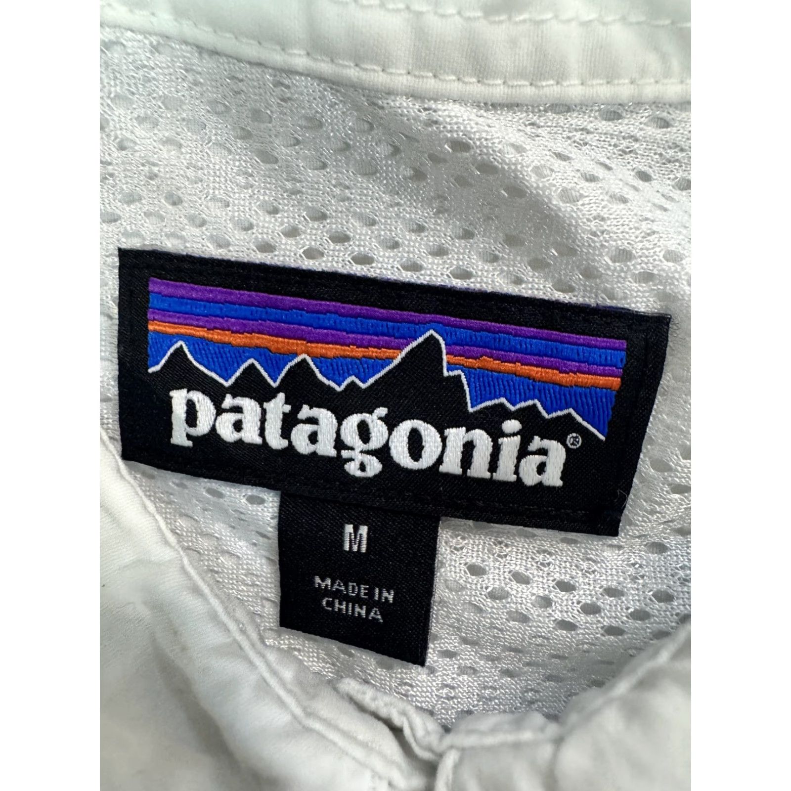 Patagonia Patagonia Shirt Women M Anchor Bay Outdoors Lightweight Vented Fishing White Nylon Button-Up Long Sleeve Collared Pocket 90s? Size M / US 6-8 / IT 42-44 - 2 Thumbnail