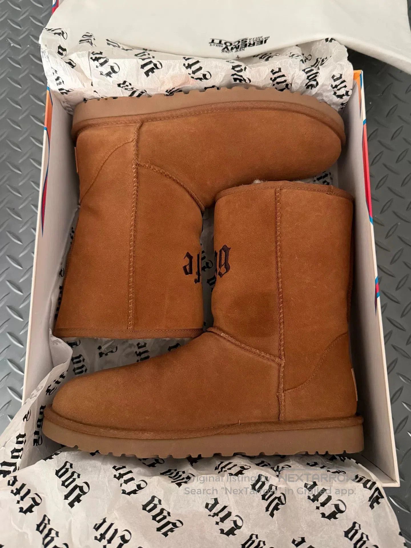Jeremy Scott UGG Jeremy Scott Classic Short Boots. Size US 10.5 / IT 40.5 - 4 Thumbnail