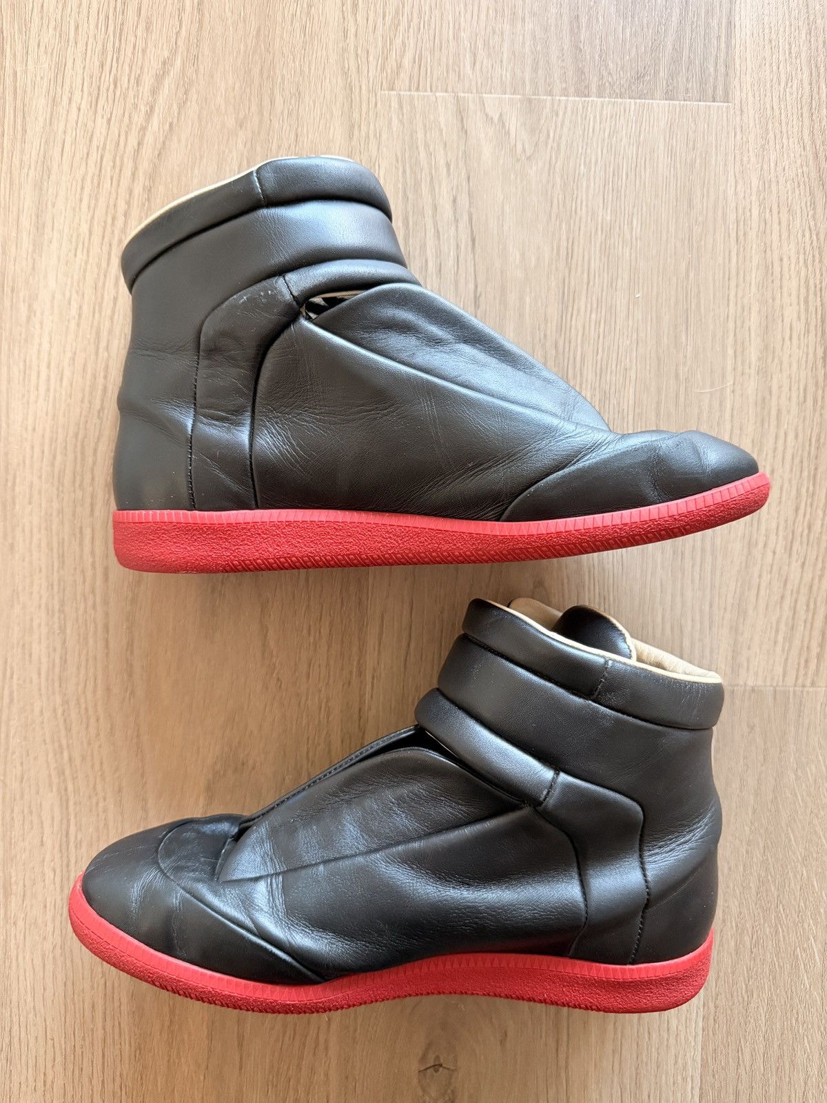 Maison Margiela Maison Margiela Future Black Red Size US 9 / EU 42 - 2 Thumbnail