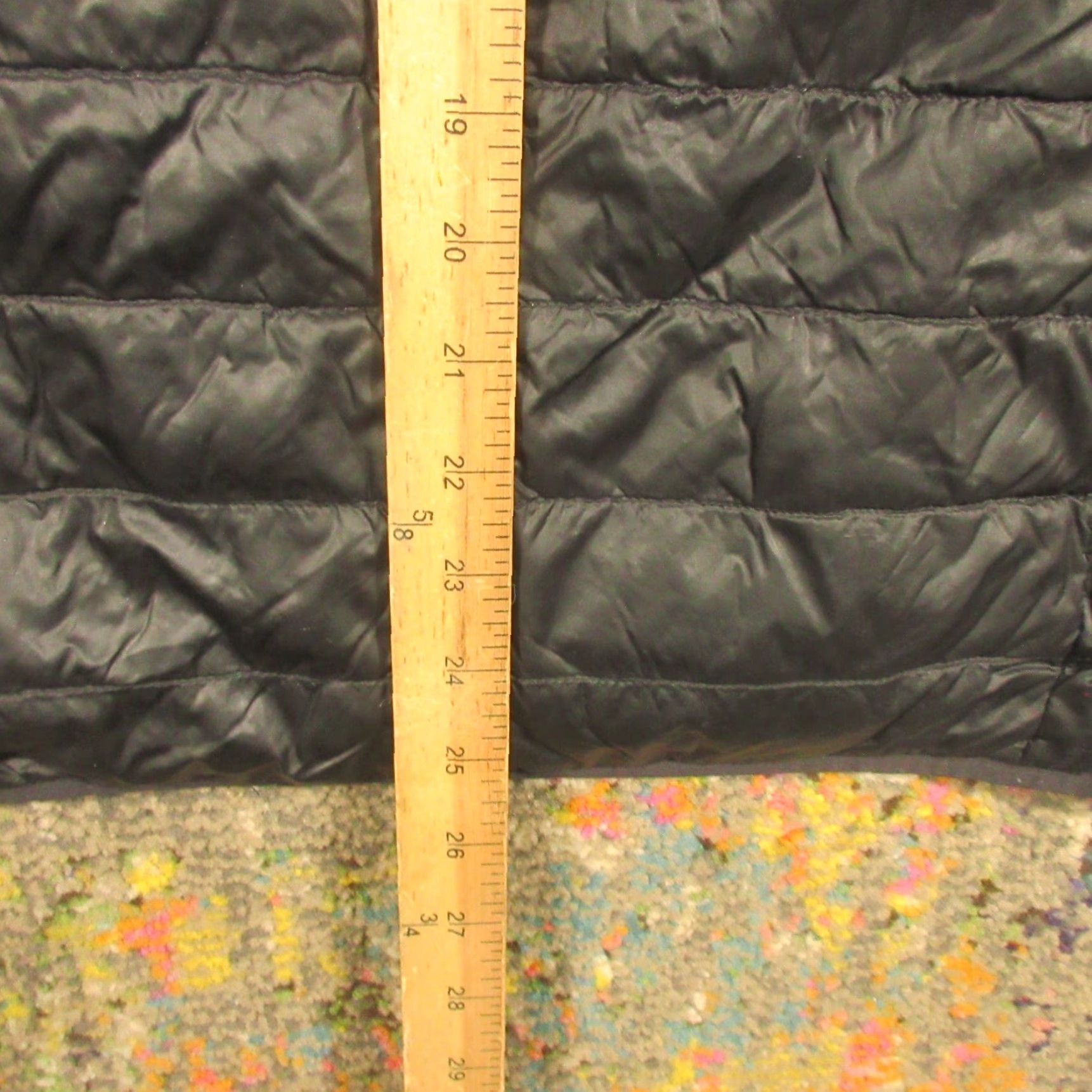 Uniqlo Uniqlo Down Puffer Vest Women Small Solid Black Lightweight Packable Zip Pockets Size S / US 4 / IT 40 - 6 Thumbnail