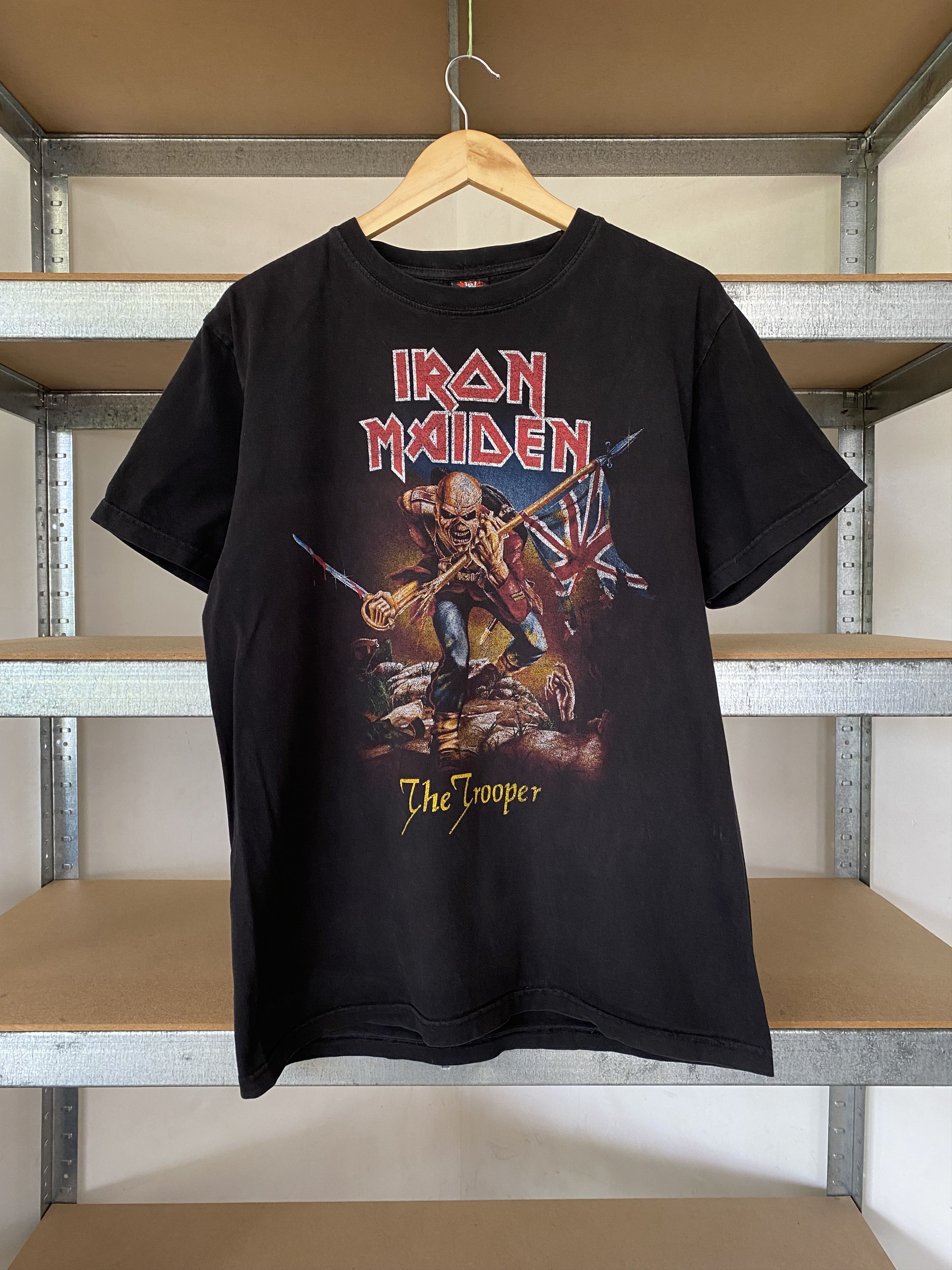 Band Tees Vintage 2000s Iron Maiden The Trooper Rock Band T-shirt Size US L / EU 52-54 / 3 - 1 Thumbnail