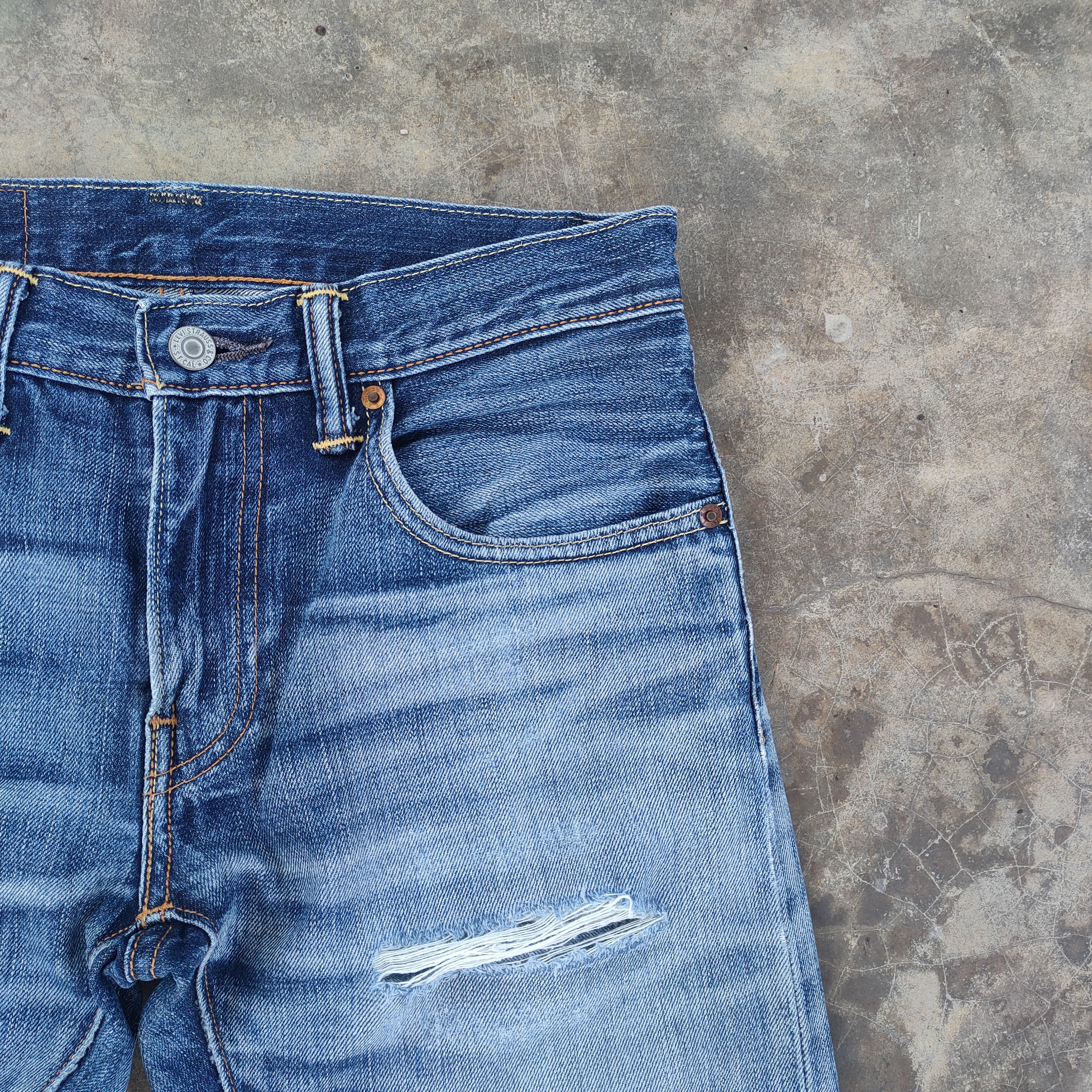 Levi's Vintage Clothing W30 VINTAGE LEVI'S 502 FADED DISTRESSED JEAN DENIM PANTS Size US 30 / EU 46 - 6 Thumbnail