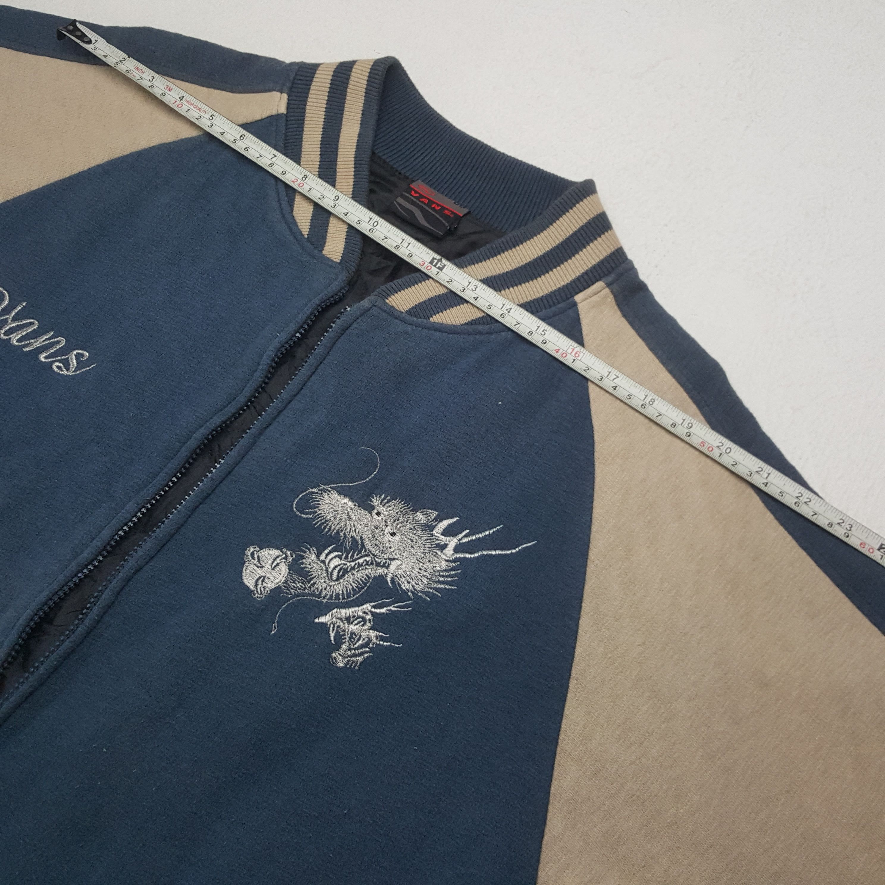 Japanese Brand Vintage Vans Dragon Streetwear Jacket Size US L / EU 52-54 / 3 - 6 Thumbnail