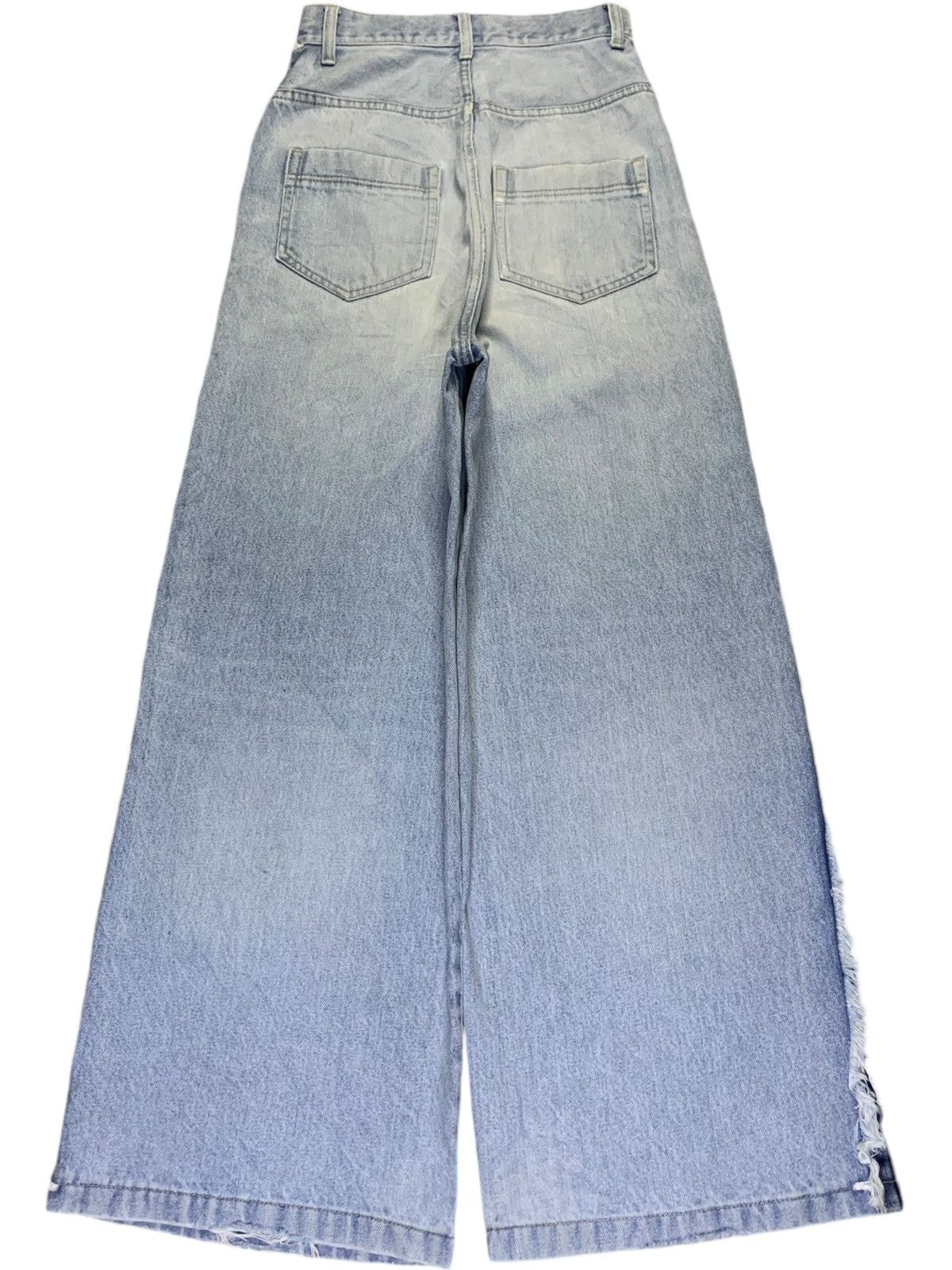 Japanese Brand Vintage Japanese Brand Light Wash Distress Wide Leg Jeans Size 25" / US 0 / IT 36 - 2 Thumbnail