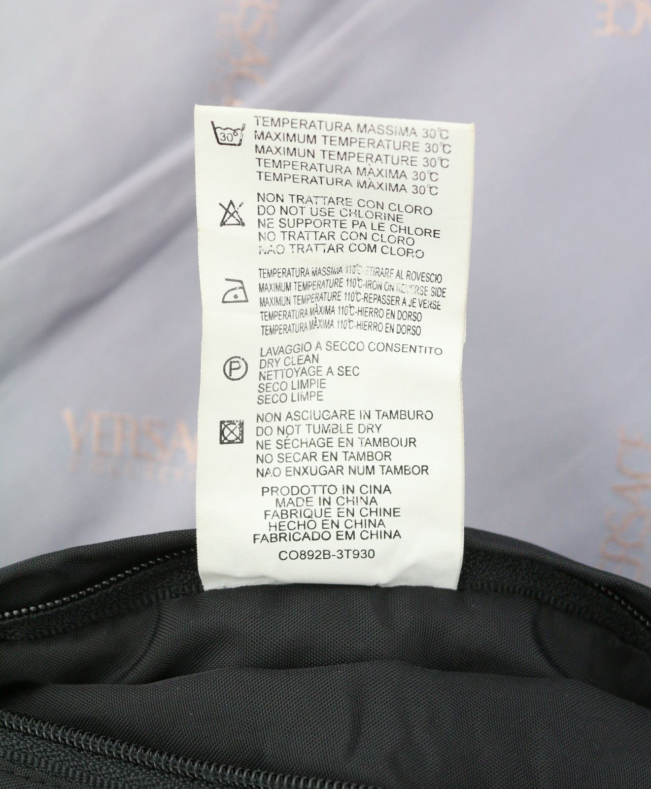Versace 50 Black High Band Neck Lined Zipper Pockets 86459 Size US M / EU 48-50 / 2 - 9 Thumbnail