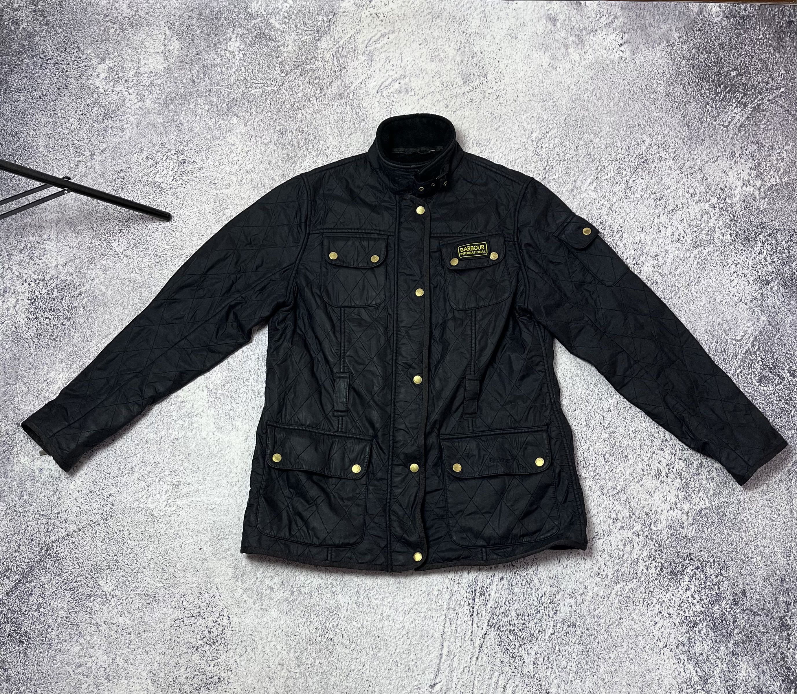 Barbour Women’s jacket Barbour International outdoor size UK16 Size XL / US 12-14 / IT 48-50 - 1 Thumbnail