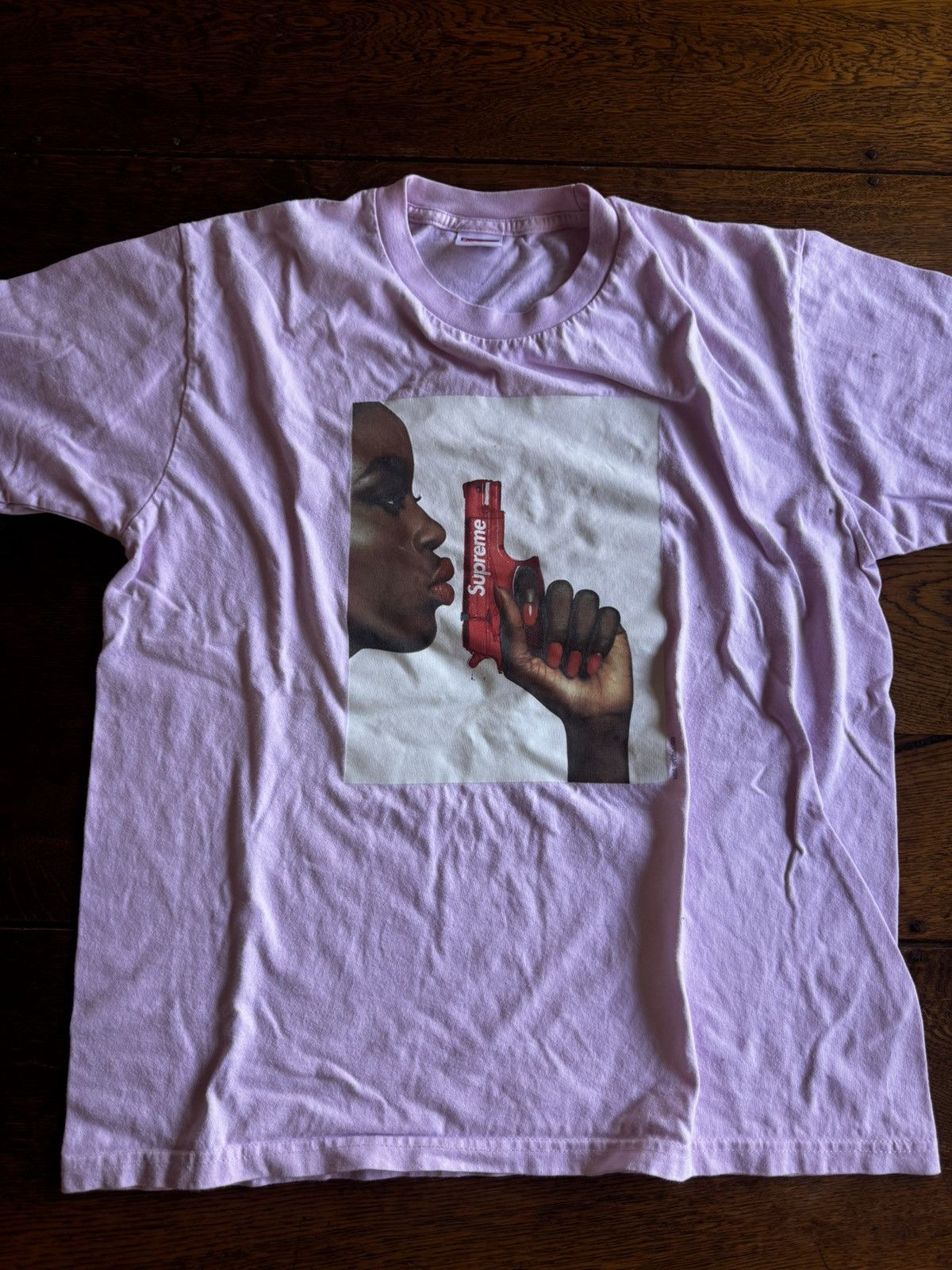Supreme Pink Supreme Water Pistol Tee Size US M / EU 48-50 / 2 - 1 Thumbnail