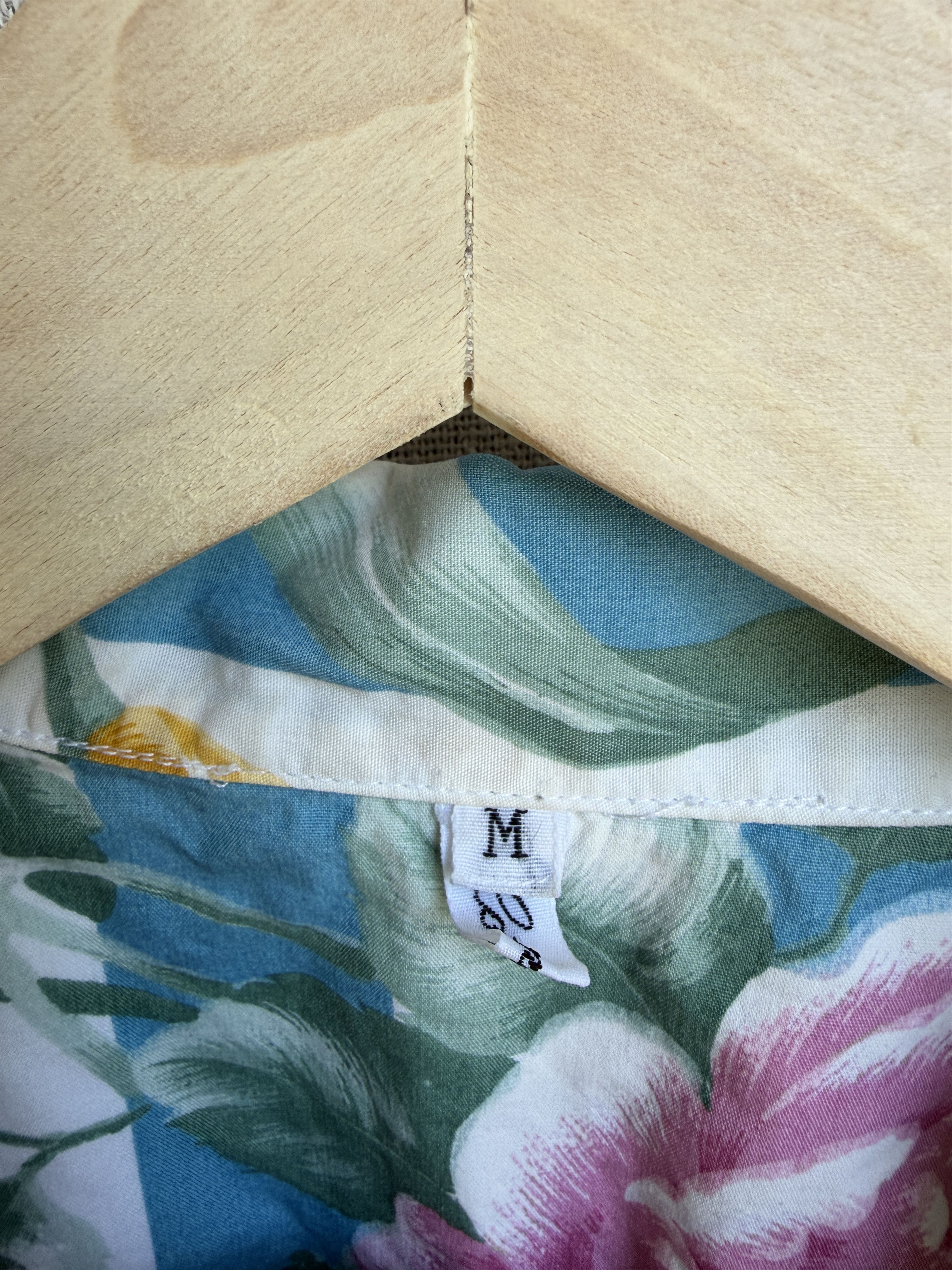 Vintage Vintage 80-90s Hawaiian Floral Graphic Button Up Shirt Size US M / EU 48-50 / 2 - 6 Thumbnail