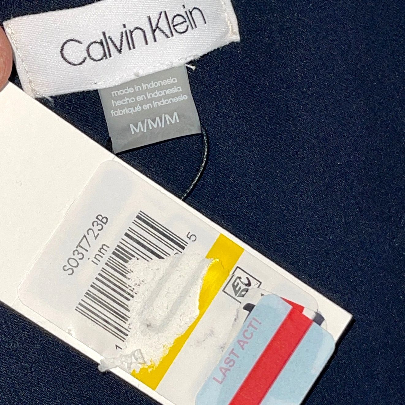 Calvin Klein Calvin Klein Geo Stripe Deep V-Neck Tank Blouse Navy Medium Size M / US 6-8 / IT 42-44 - 4 Thumbnail