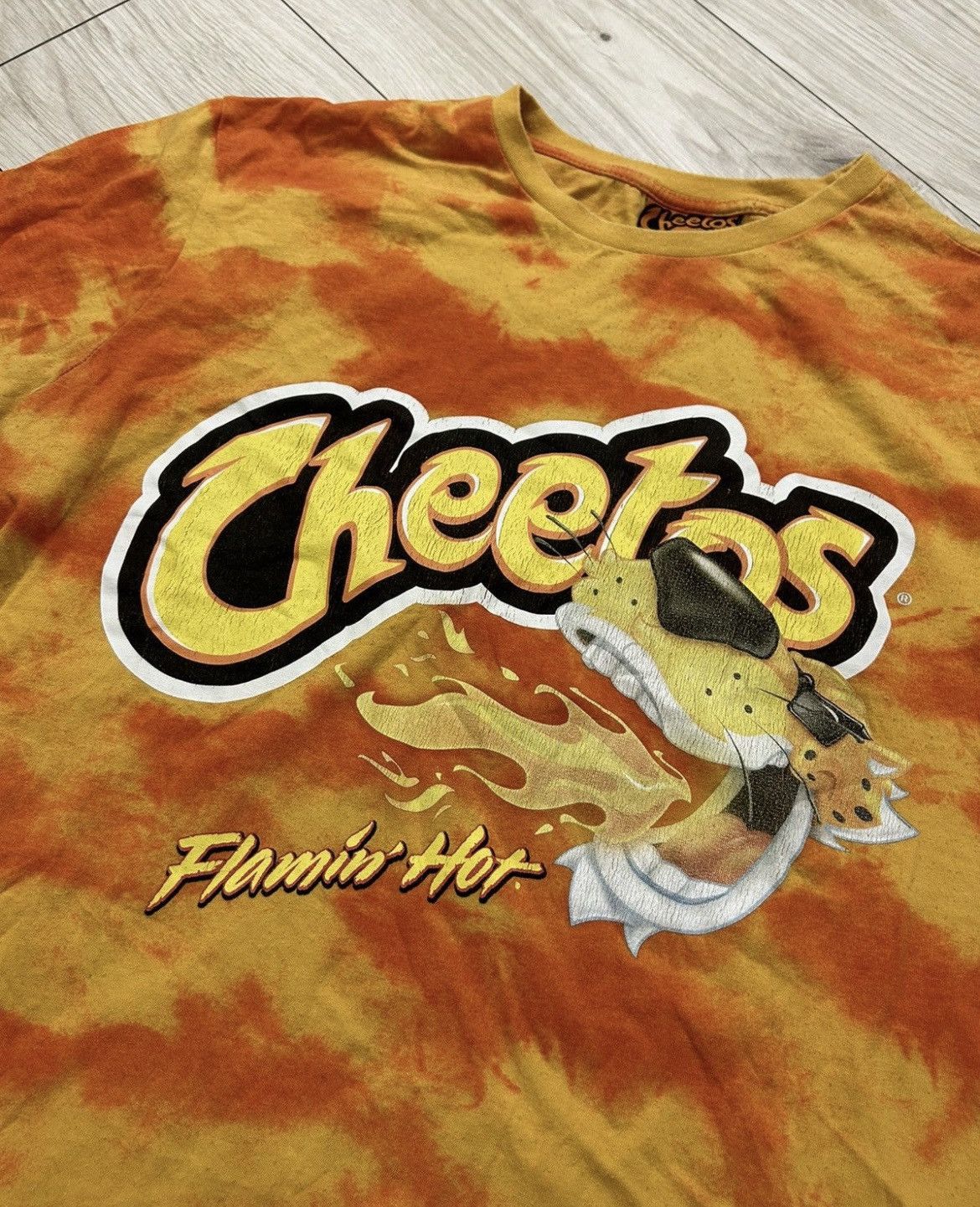 Other Vintage Flamin' Hot Cheetos Graphic Print Tee Shirt Size US XL / EU 56 / 4 - 3 Thumbnail