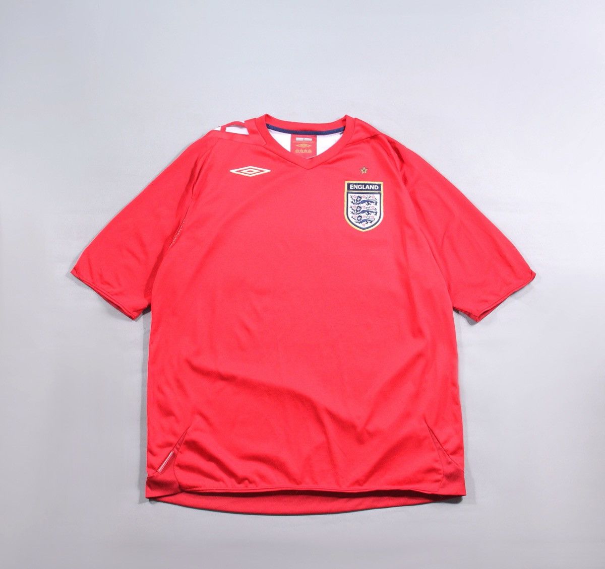 Umbro Umbro x England Vintage Soccer Football Jersey Shirt Tee XL Size US XL / EU 56 / 4 - 1 Thumbnail
