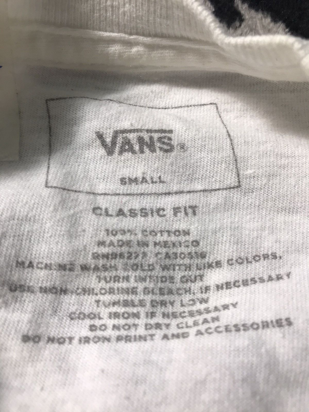 Vans Vintage vans tee big logo vans skateboarding brand Size US S / EU 44-46 / 1 - 4 Thumbnail
