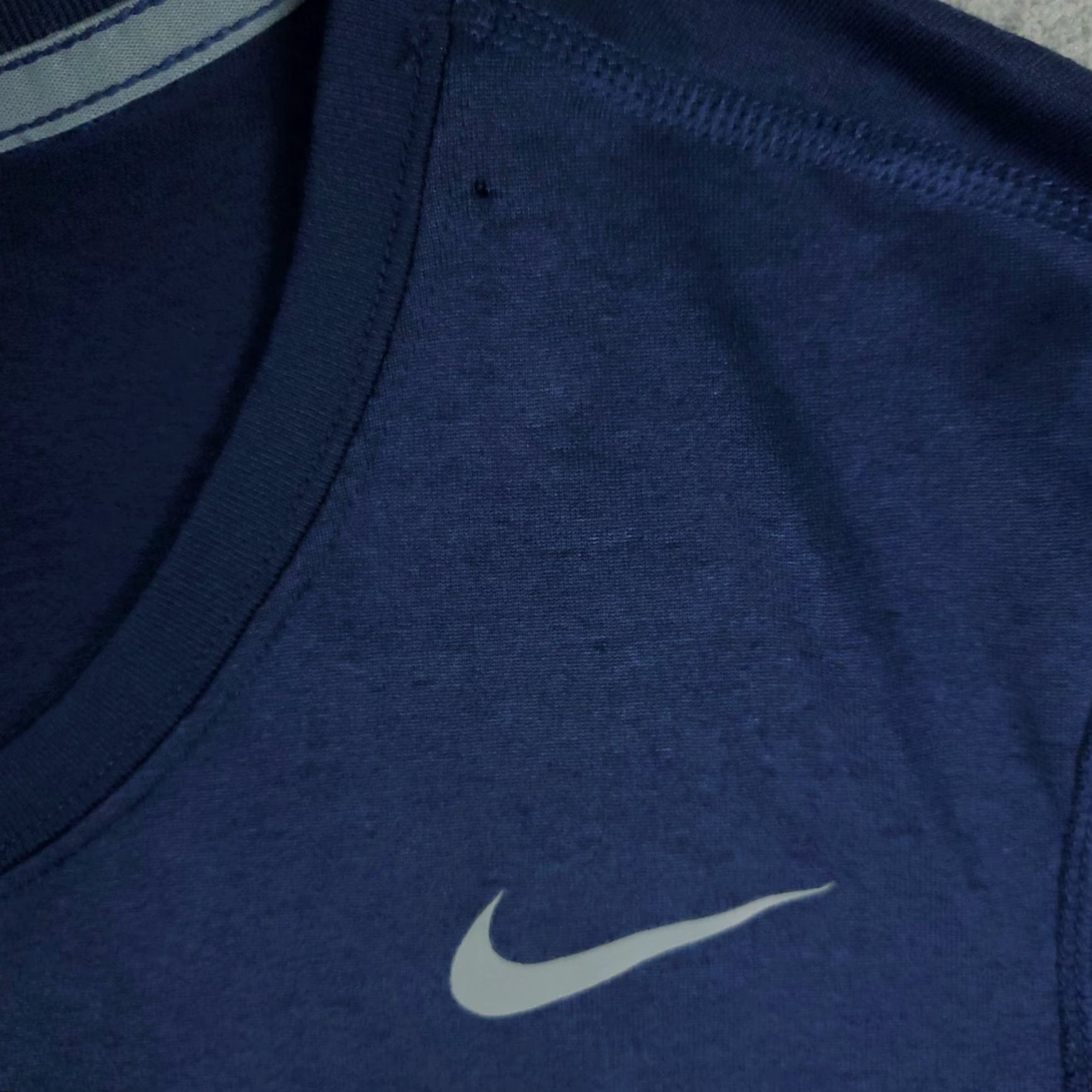 Nike Nike Women T-Shirt Long Sleeve Blue Dri-Fit Pride Tribe Activewear XS? Wait. Size M / US 6-8 / IT 42-44 - 4 Thumbnail
