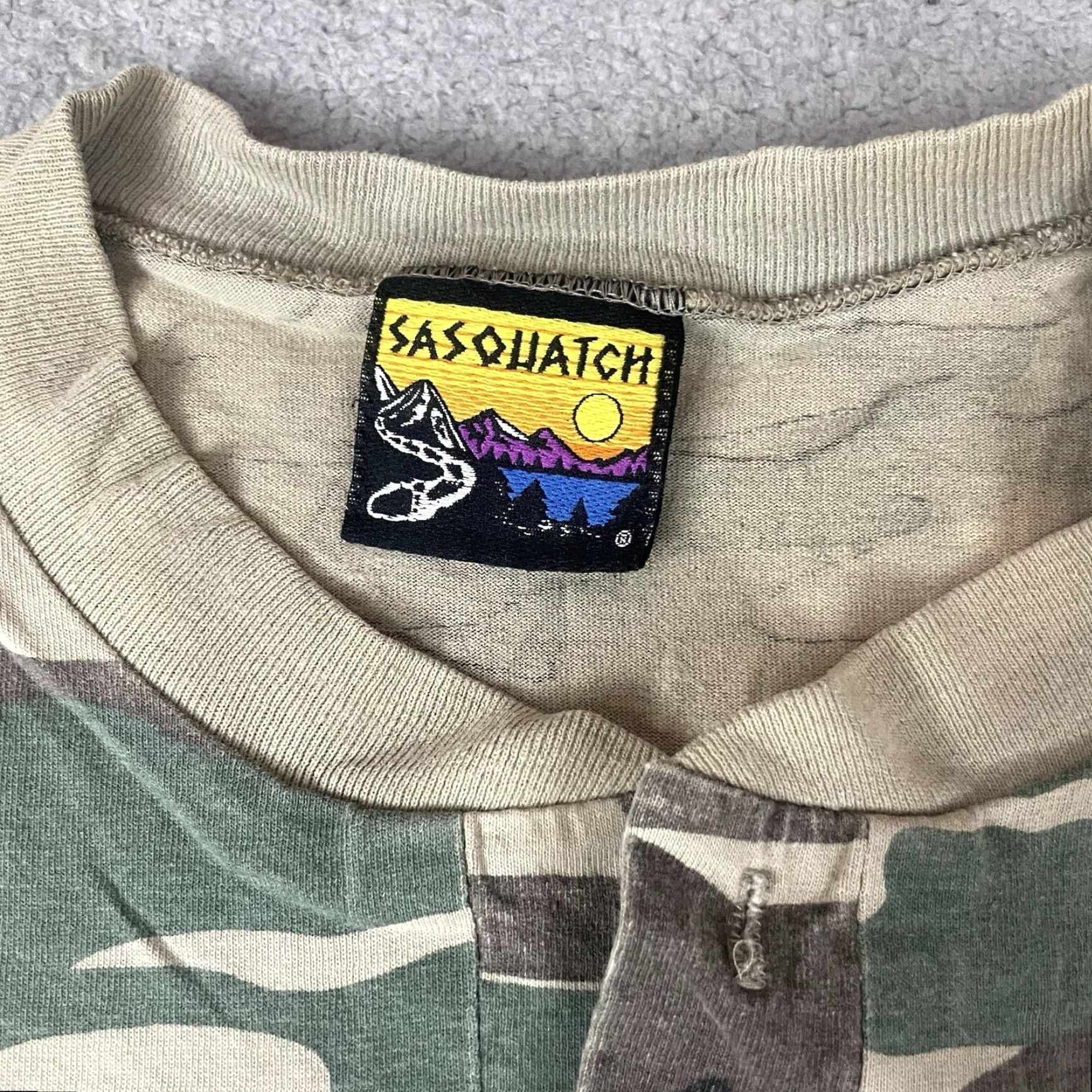 Vintage VINTAGE Sasquatch Shirt Adult 2XL Green Camouflage Hunting Distressed Graphic Tee Mens 1990s Brown Green Camouflage 2XL Retro Faded Size US XXL / EU 58 / 5 - 6 Thumbnail