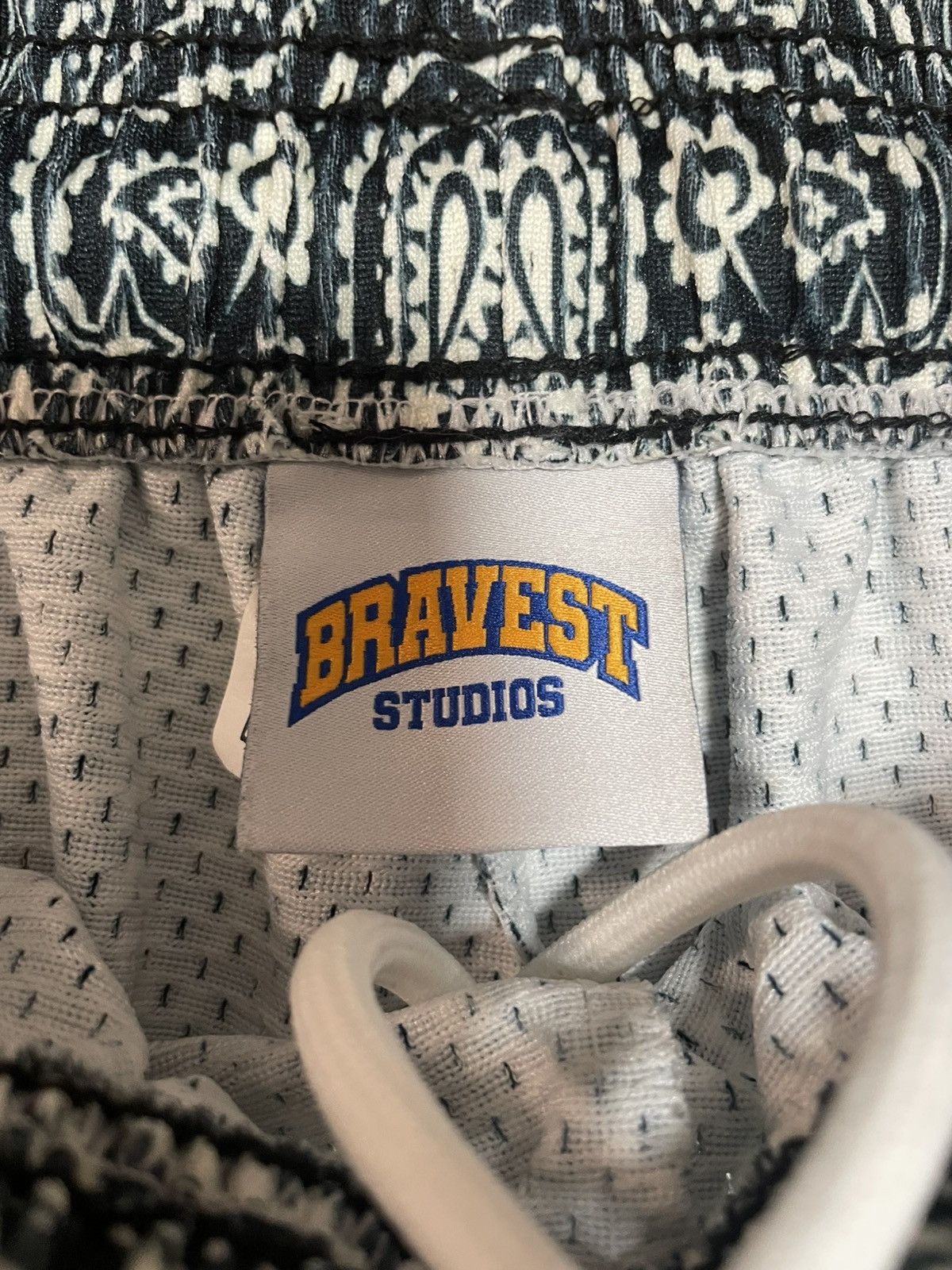 Bravest Studios Paisley Two Tone Shorts - XXL Size US 32 / EU 48 - 4 Thumbnail