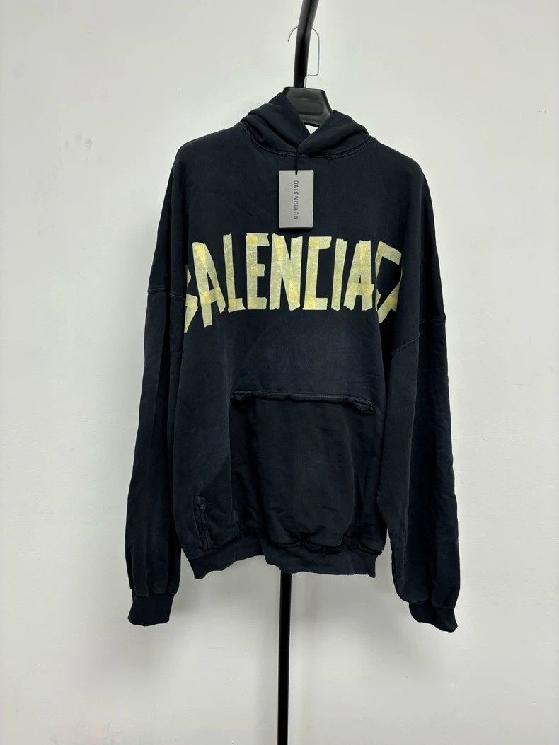 Balenciaga Balenciaga Logo monogrammed, laid-back sweatshirt Size US M / EU 48-50 / 2 - 1 Thumbnail