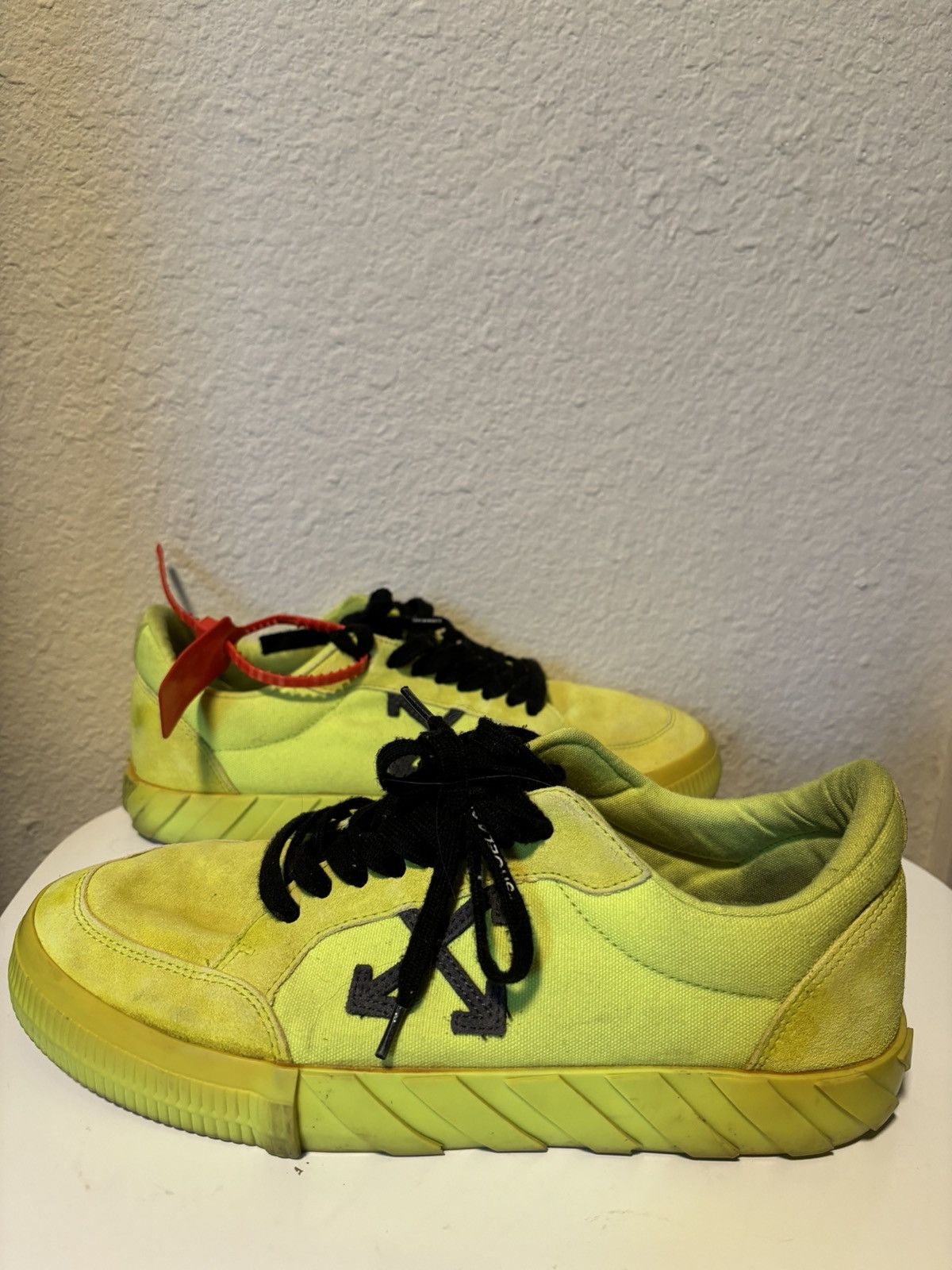 image of Off White Vulcanized Low Shoes in Yellow, Men's (Size 10)