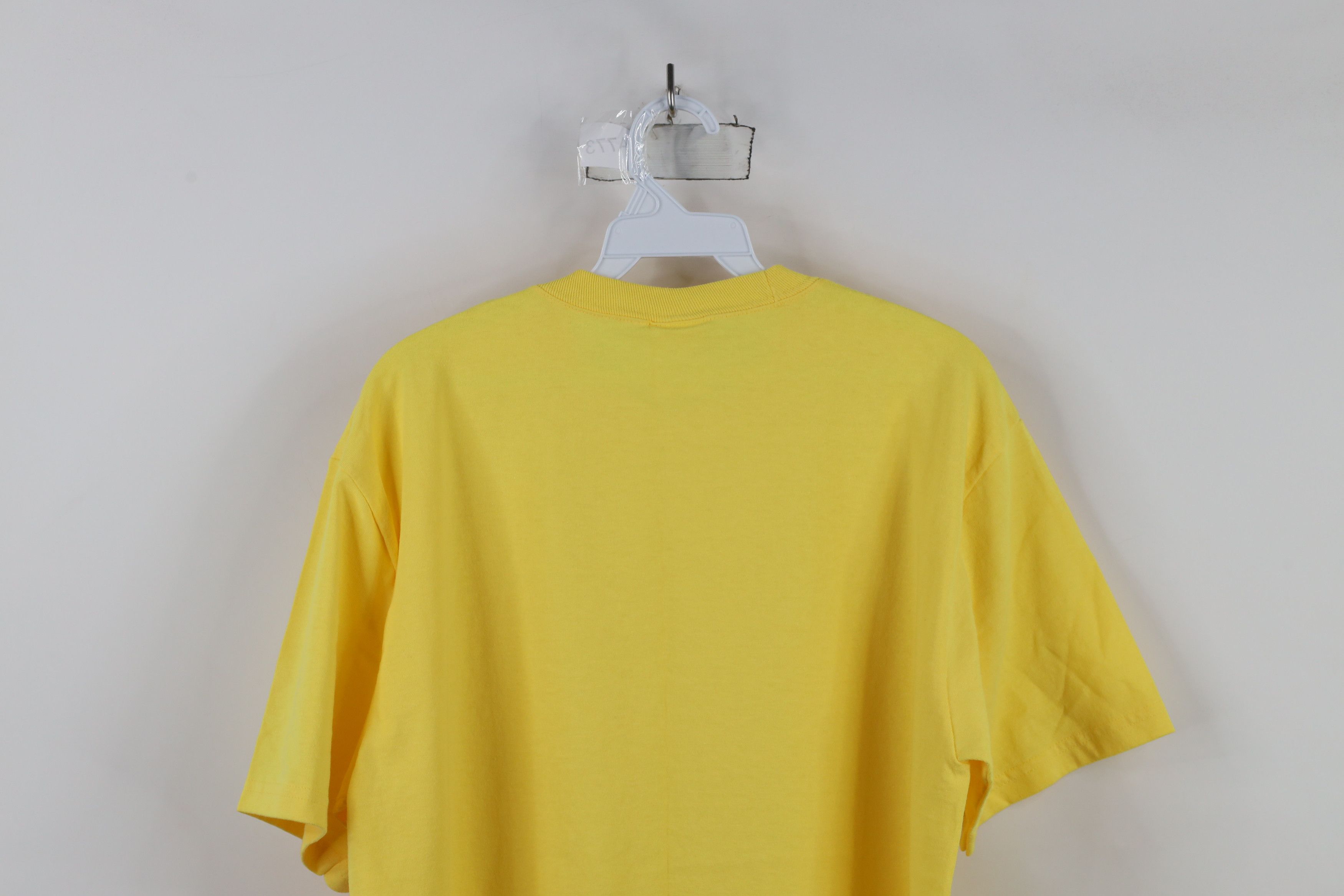 Vintage Deadstock Vintage 90s Streetwear Short Sleeve T-Shirt Yellow Size US L / EU 52-54 / 3 - 7 Thumbnail
