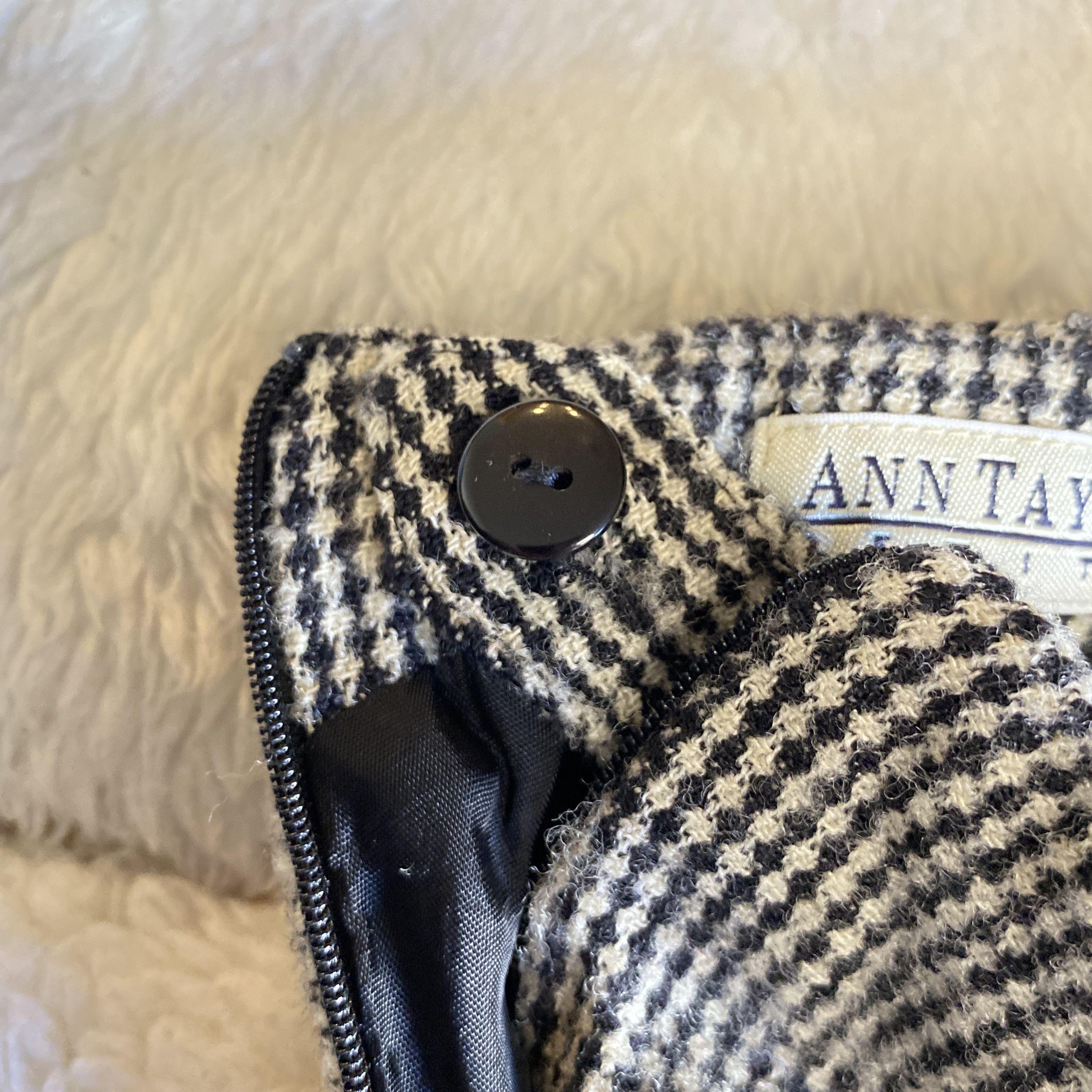 Ann Taylor Vintage Ann Taylor Petite Houndstooth Wool Pencil Skirt Size 26" / US 2 / IT 38 - 4 Thumbnail