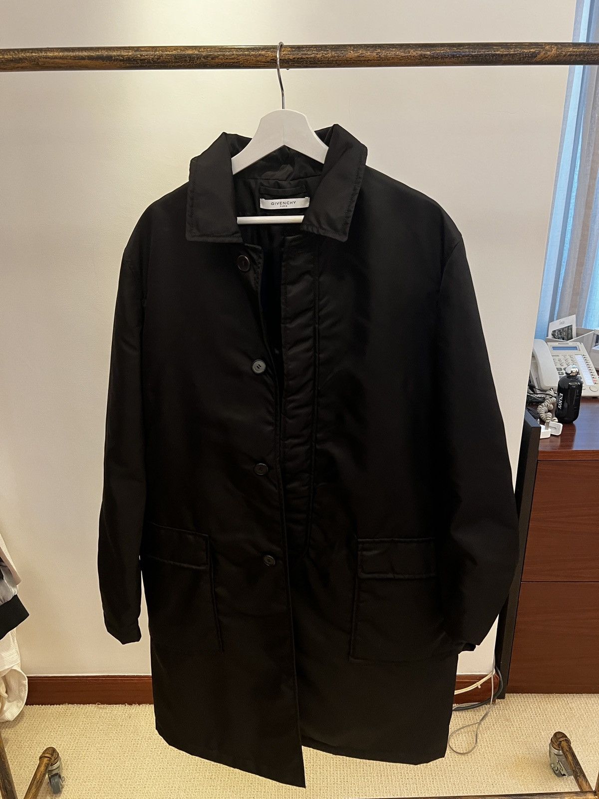 Givenchy $3200 Givenchy Long Padded Nylon Rottweiler Overcoat Size M Size US L / EU 52-54 / 3 - 1 Thumbnail