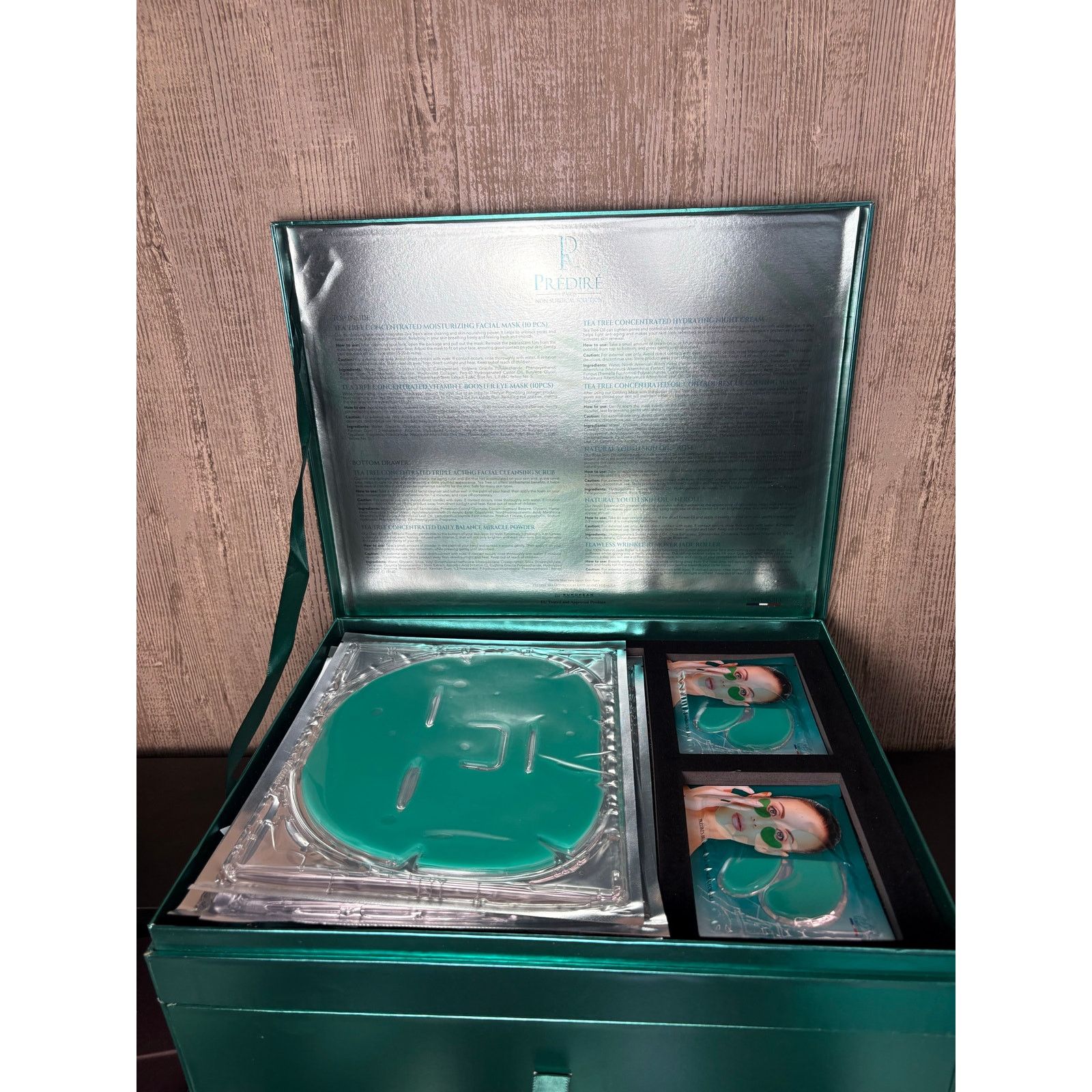 Skin Predire Paris 32-Piece Tea Tree Clarifying Skincare Set Size ONE SIZE - 4 Thumbnail